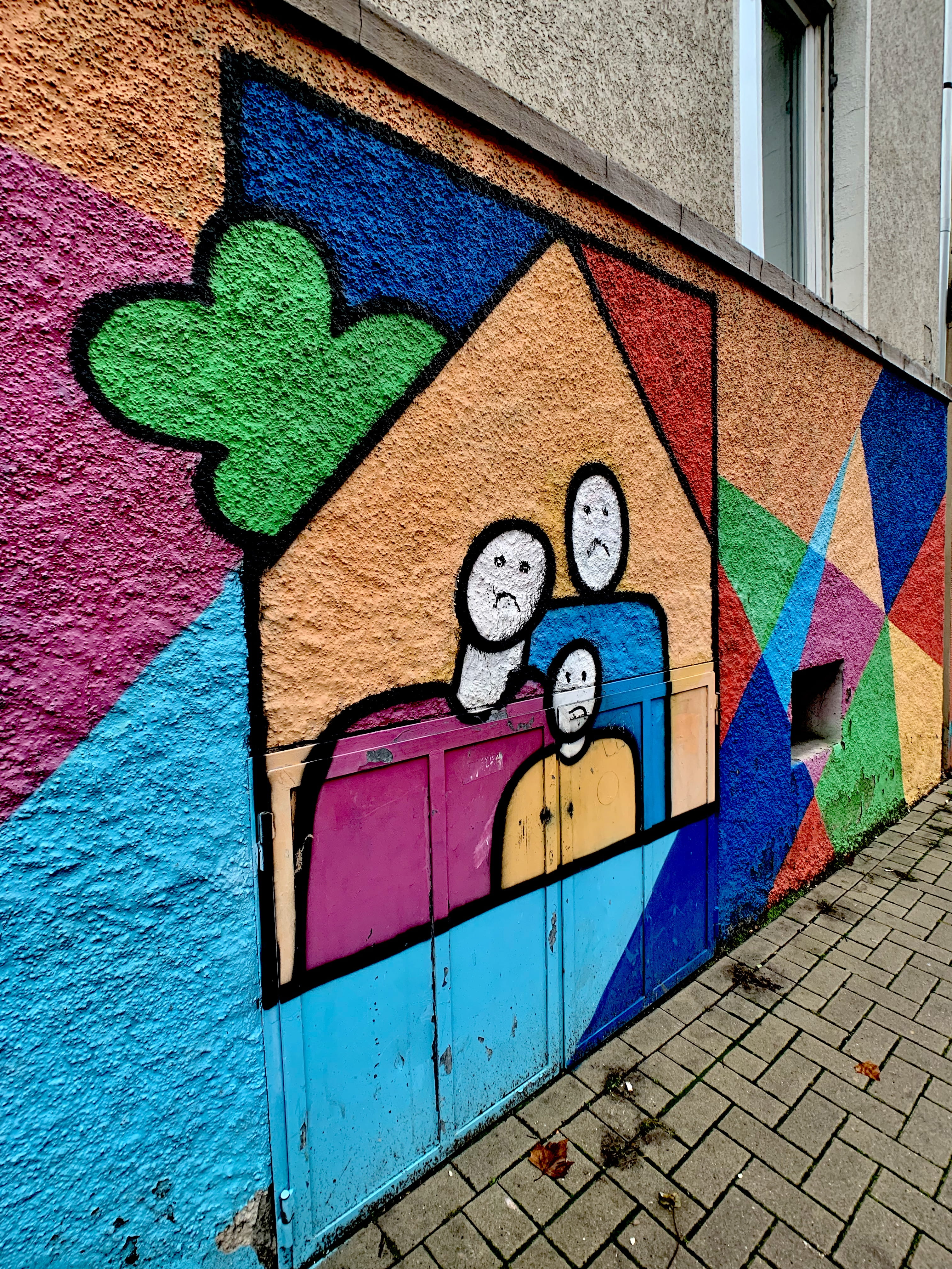 Urban, architecture, close-up, art and craft, City, human representation, day, street art, no people, creativity, wall, mural, outdoors, Sandmarc, building exterior, Phone HD Wallpaper