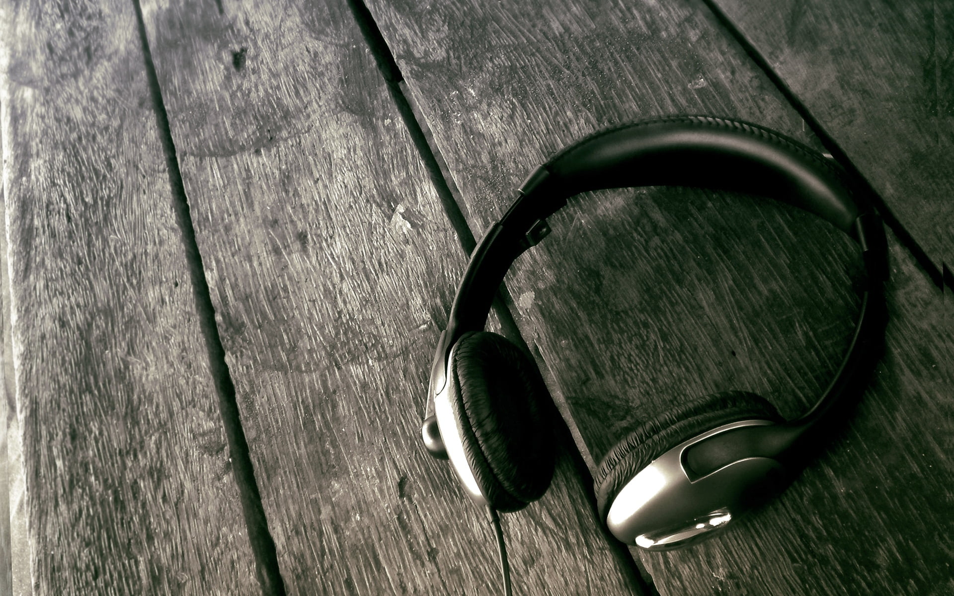 desks, indoors, day, close-up, retro Styled, headphones, directly above, outdoor, sound, single Object, equipment, audio Equipment, high angle view, music, HD Wallpaper