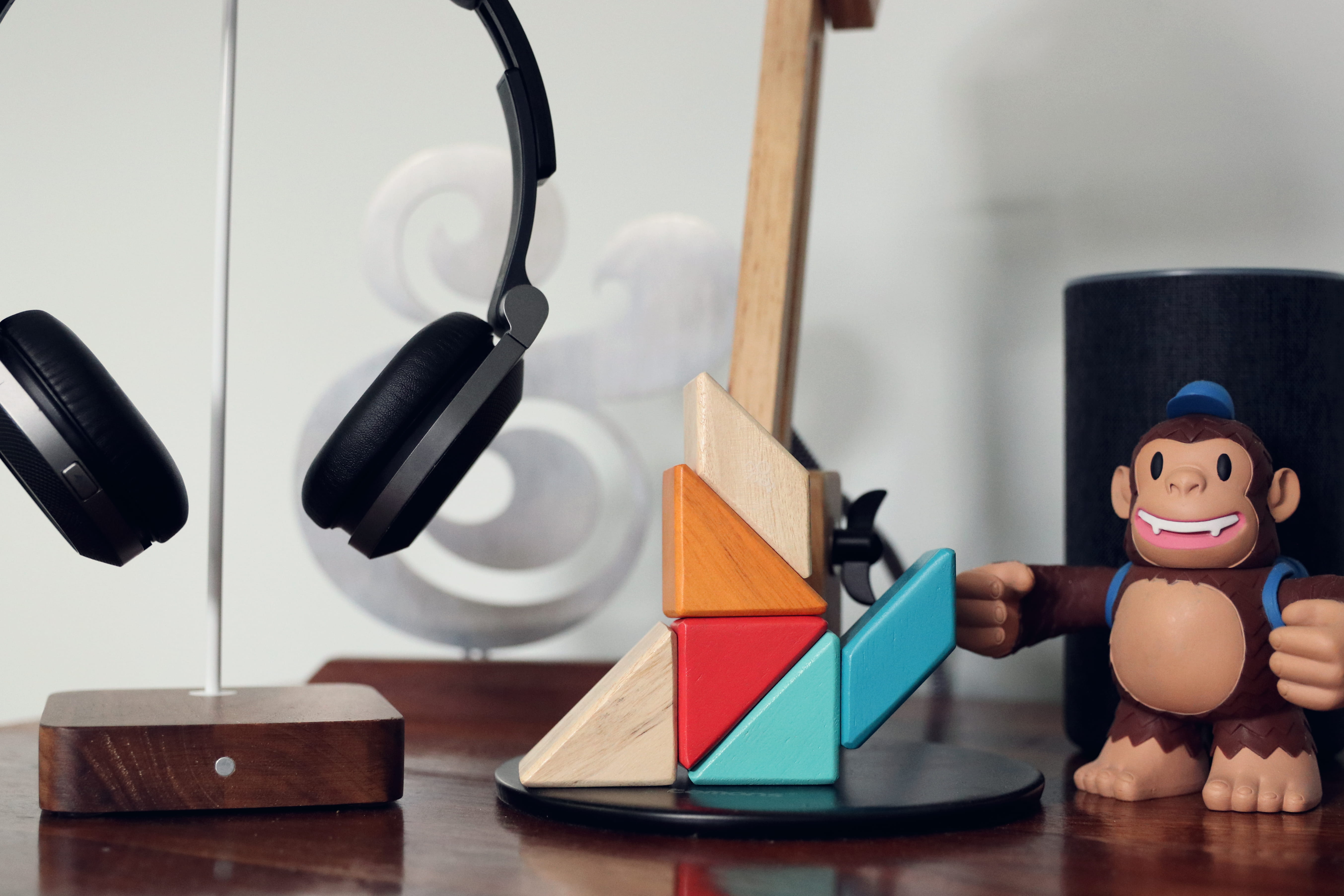 mailchimp, electric lamp, still life, publication, magnet, home office, no people, desk, walnut, technology, alexa, focus on foreground, wood - material, HD Wallpaper