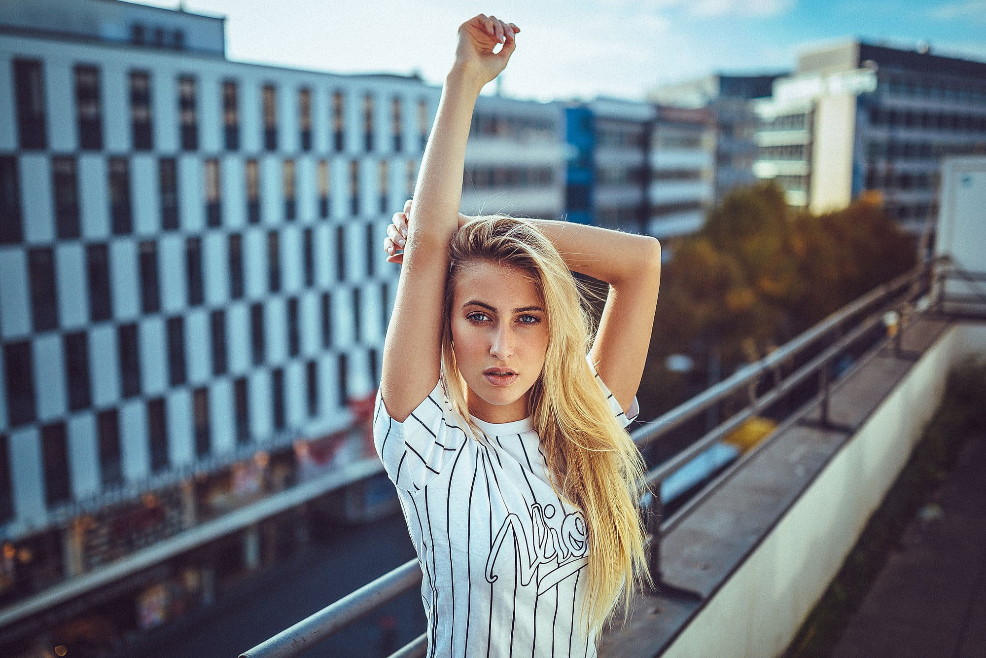 looking at viewer, model, 1080P, blonde, women, rooftops, Lennart Bader, women outdoors, HD Wallpaper