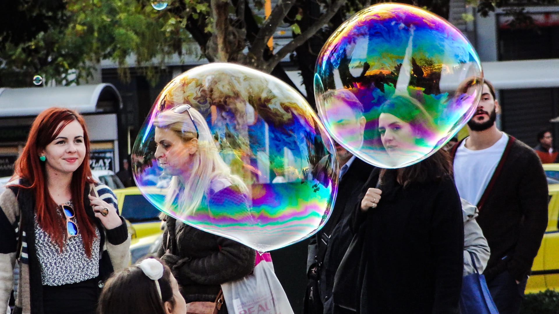 Greece, girl, Bubbles, spectrum, expression, adult, outdoors, men, timing, front view, young women, burbujas, Athens, color, group of people, fragility, HD Wallpaper