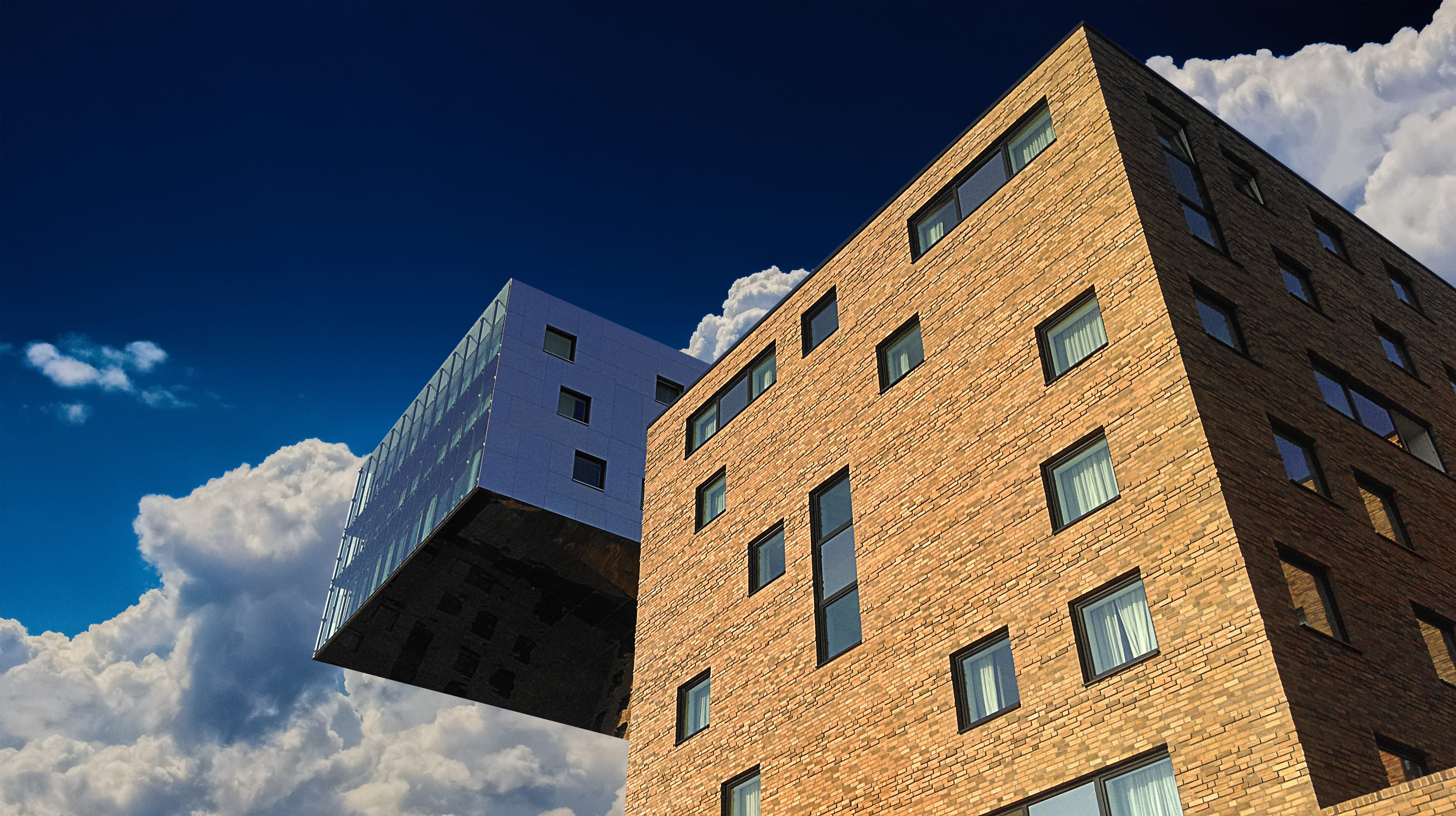 clouds, built structure, business, cloud - sky, modern, 4K, apartment, sunlight, architecture, nature, building, old town, day, cities, finance, port, HD Wallpaper