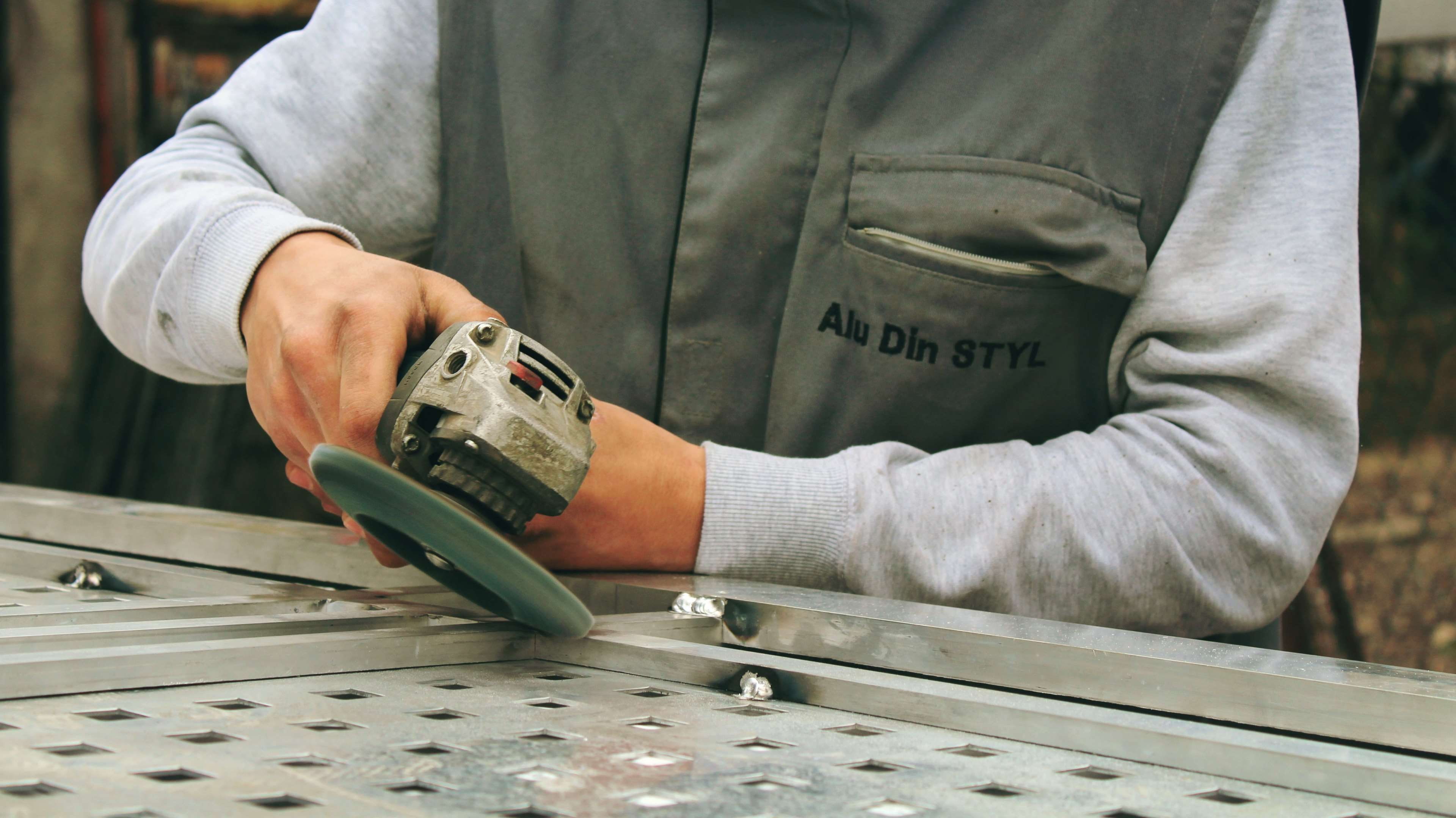 day, worker, occupation, grinder, repair, manufacture, electric, one person, factory, construction, metal, men, close-up, real people, machine, tools, working, HD Wallpaper