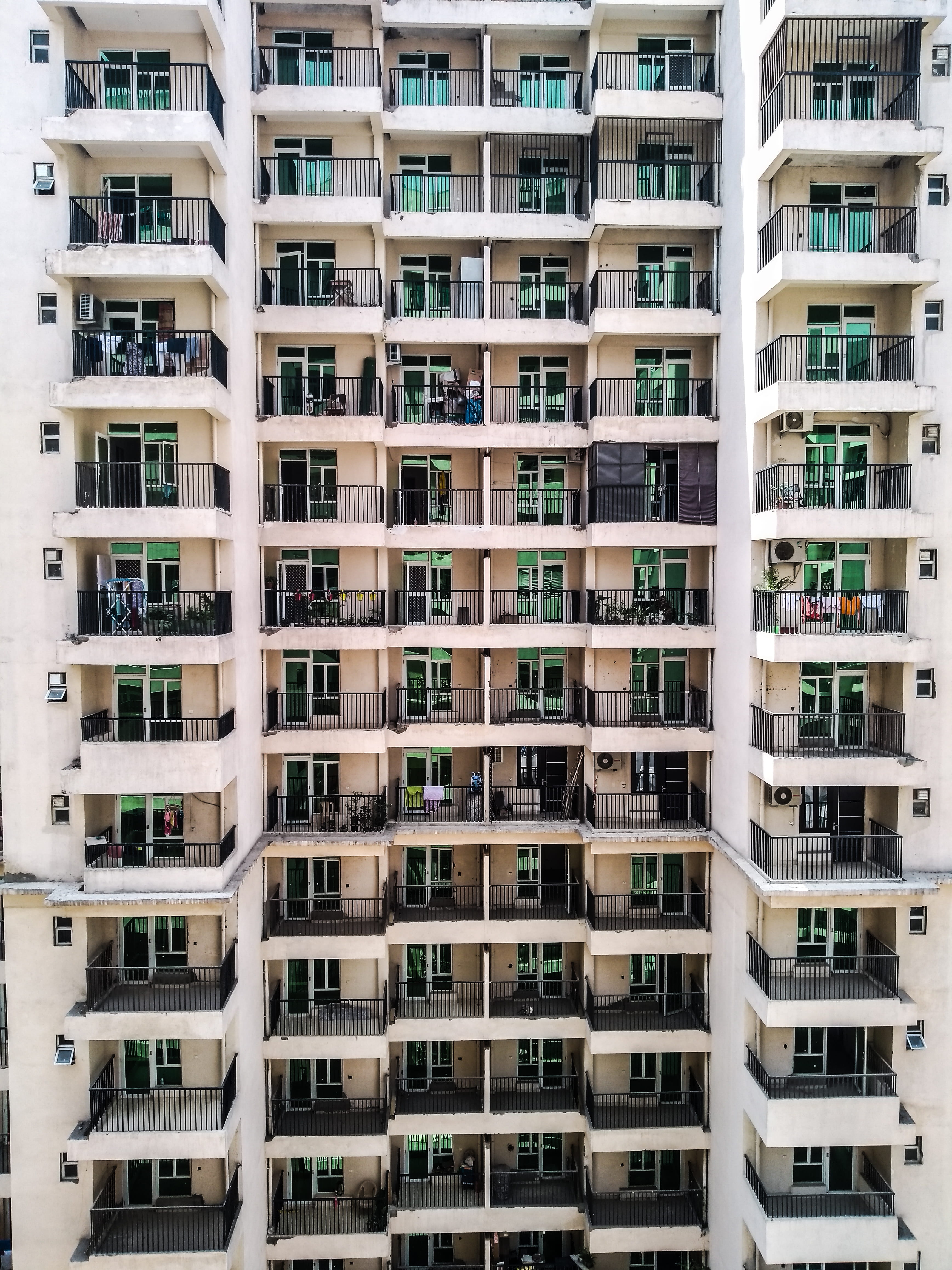 concrete, window, multi-storey building, nature, white, repetition, residential district, building, in a row, apartment, full frame, no people, architecture, Phone HD Wallpaper