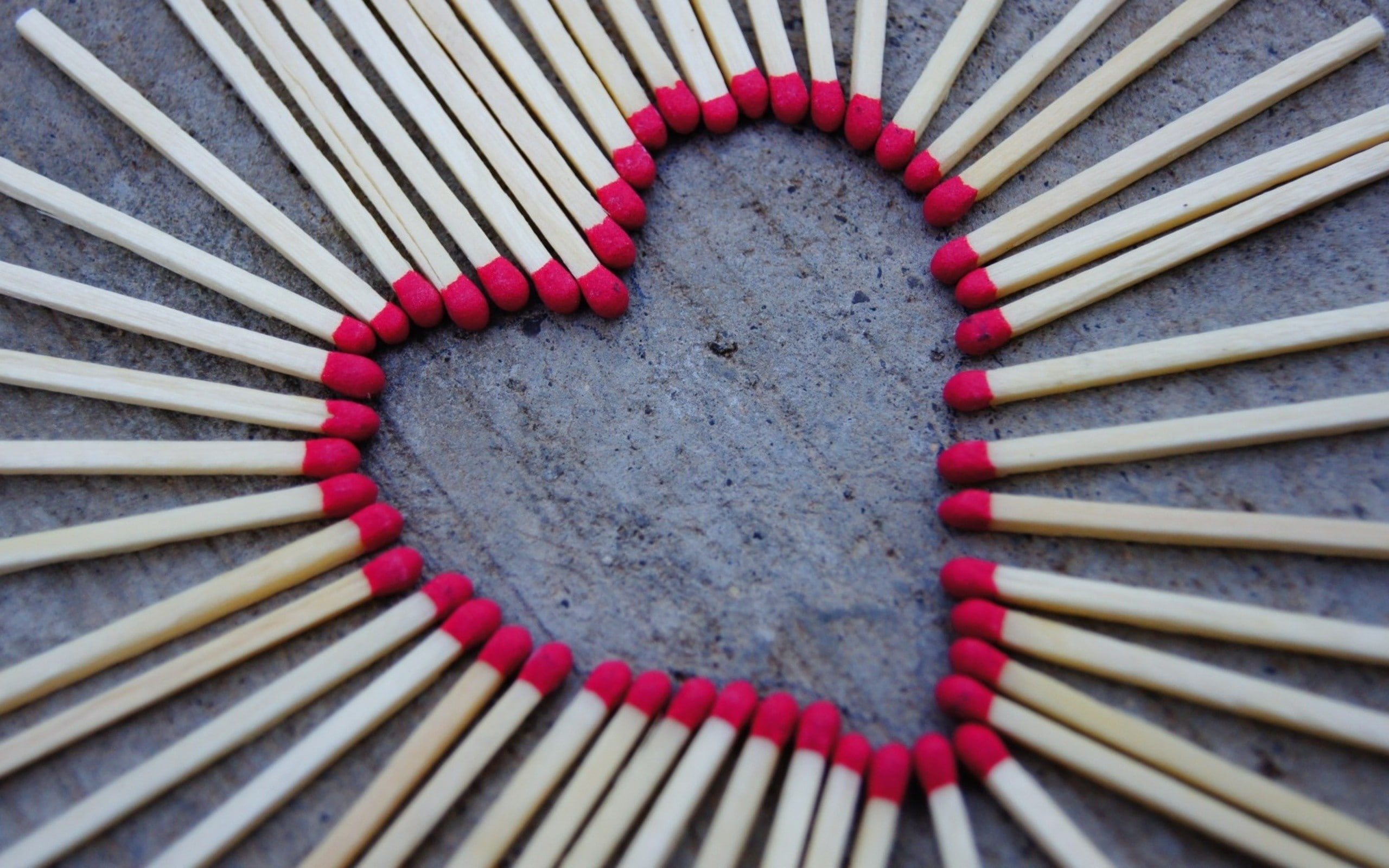 matches, backgrounds, pattern, matchstick, repetition, indoors, heart shape, heart, multi colored, flame, wood - material, red, 2K, no people, creativity, HD Wallpaper