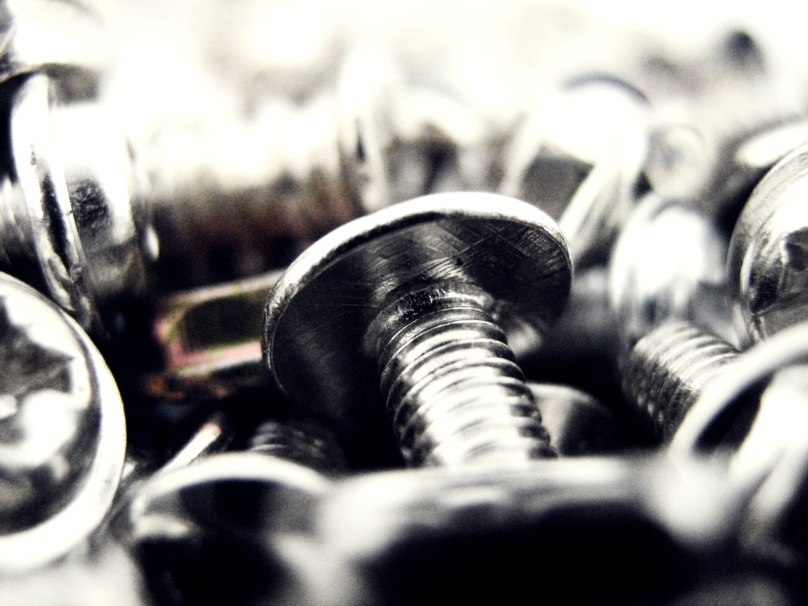iron, object, many, indoors, backgrounds, macro, nobody, 2K, pattern, full frame, nut - fastener, detail, bolts, screw, obsolete, heap, chrome, stainless, HD Wallpaper