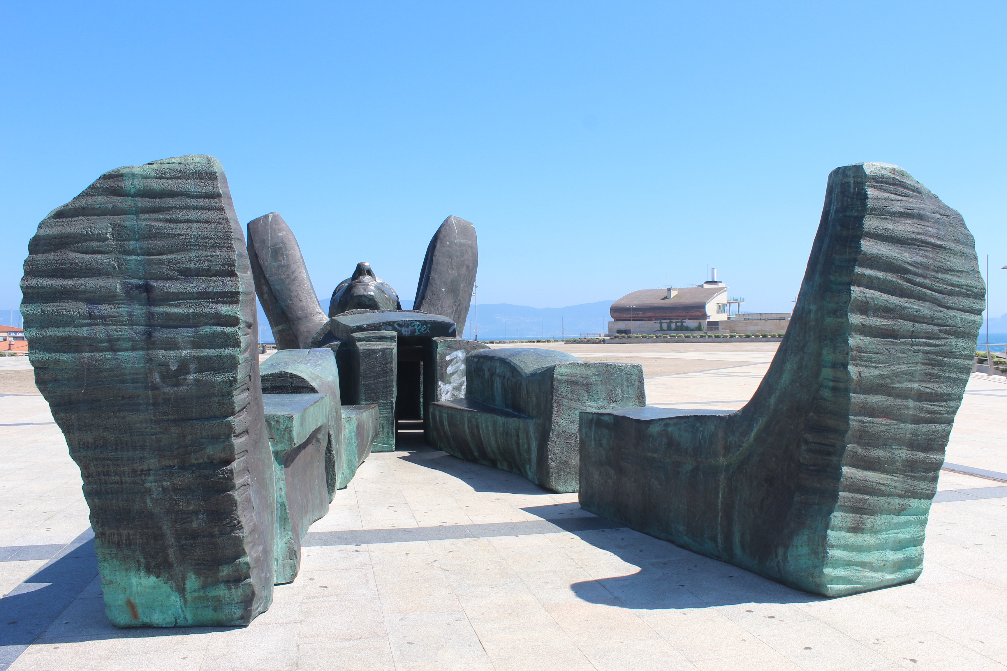 sunlight, 2K, spain, day, blue, lying on the ground, bronze, architecture, copy space, sea, atlas dreaming, travel, sculpture, statue, clear sky, outdoors, HD Wallpaper
