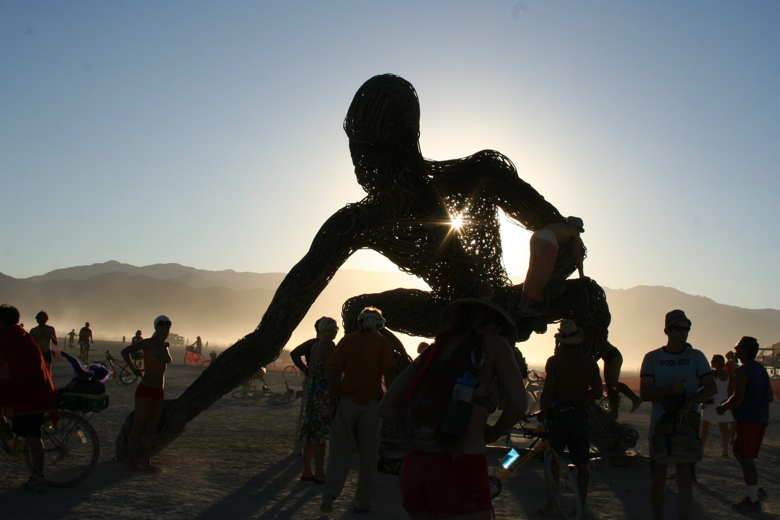 clear sky, crowd, large group of people, giant, burning man, beach, men, 1080P, sculpture, silhouette, group of people, women, sky, art work, celebration, HD Wallpaper