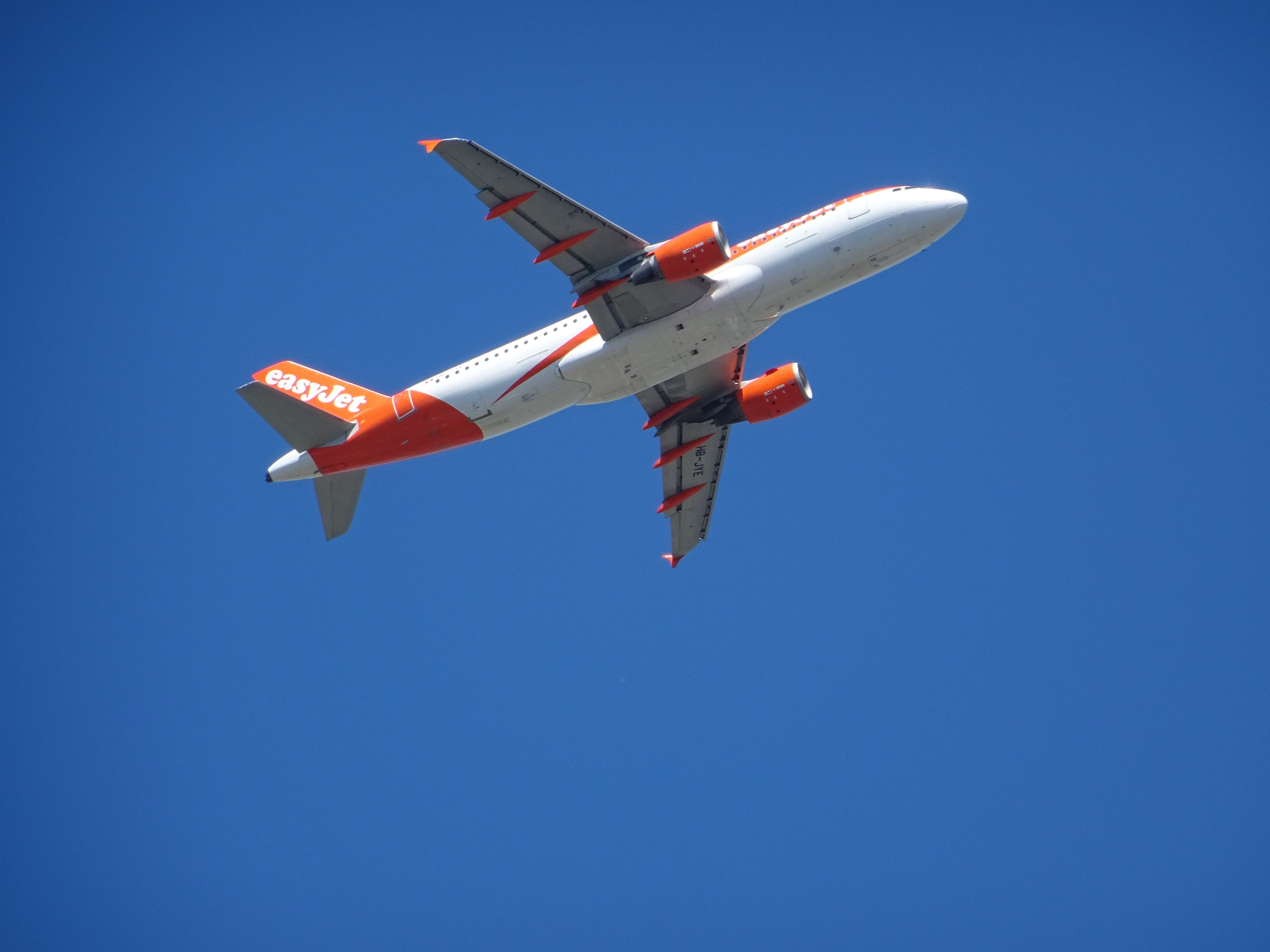 no people, clear sky, nature, sports activity, sunny, easy jet, fly, passenger aircraft, aviation, transport machine, aerospace industry, mid-air, airplane, HD Wallpaper