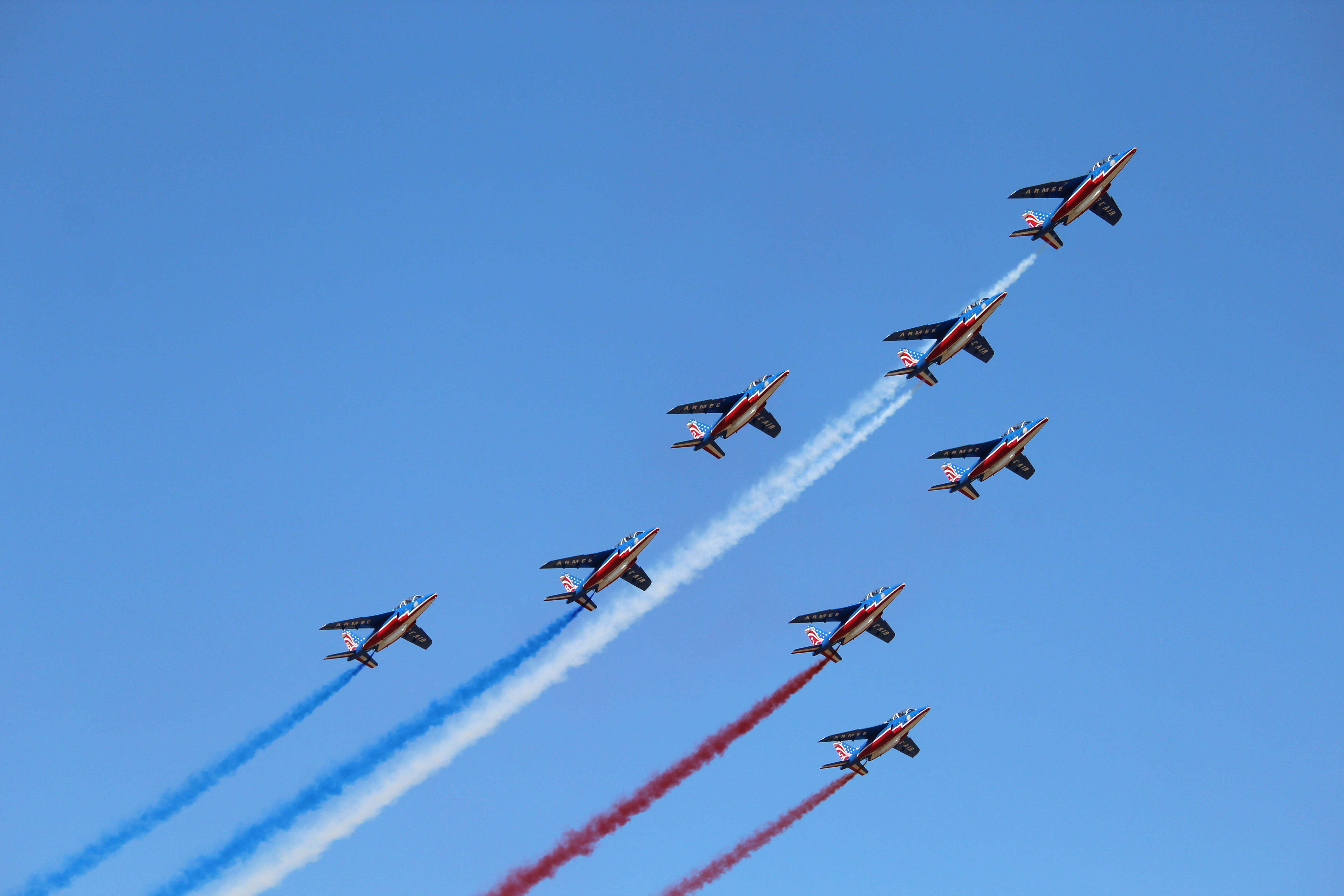 white, army, teamwork, blue, military, outdoors, aerobatics, nature, alpha jet, black, aircraft, smoke - physical structure, formation flying, on the move, HD Wallpaper