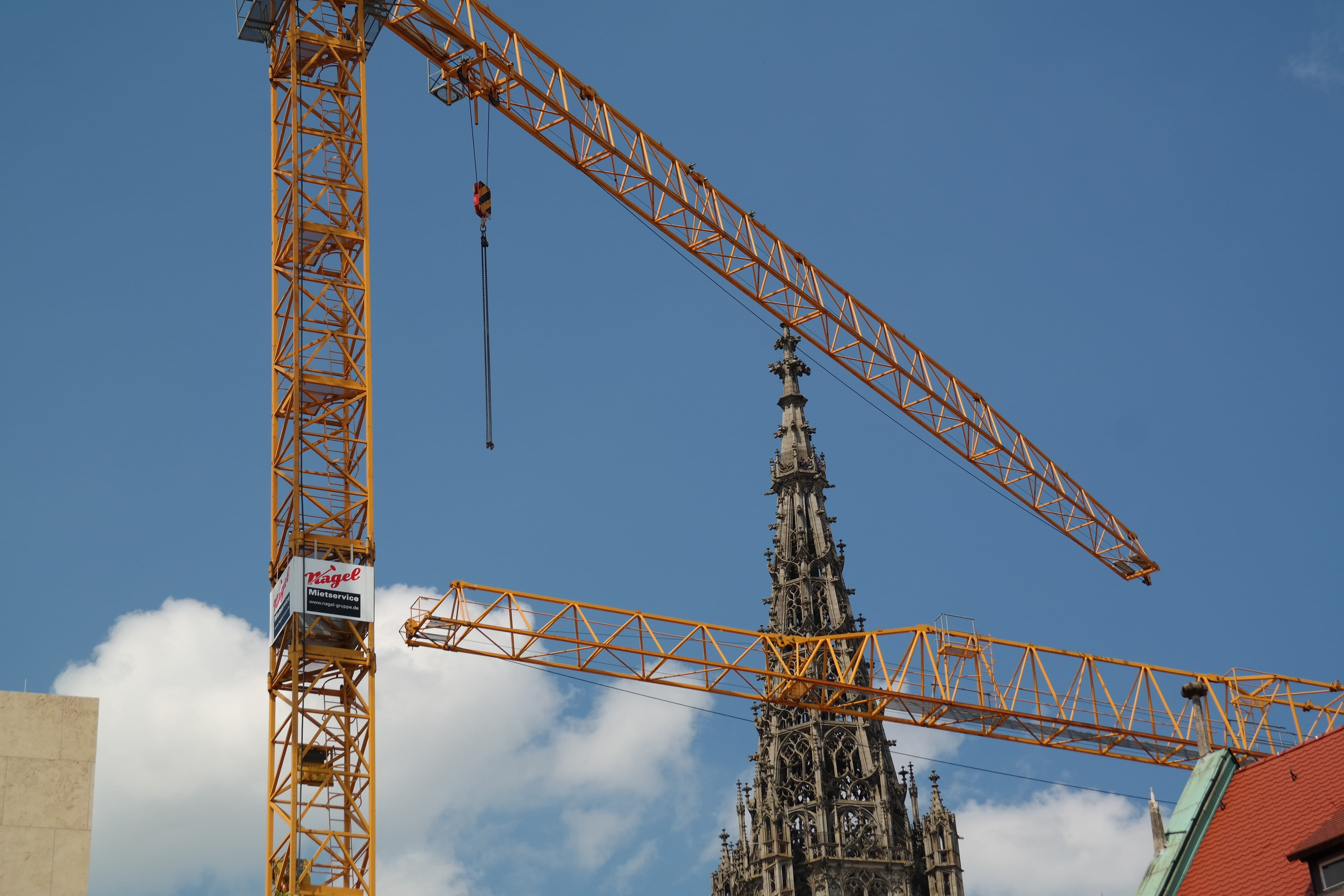 construction machinery, freight transportation, sunlight, tall - high, construction, built Structure, construction Frame, blue, ulm cathedral, no people, HD Wallpaper