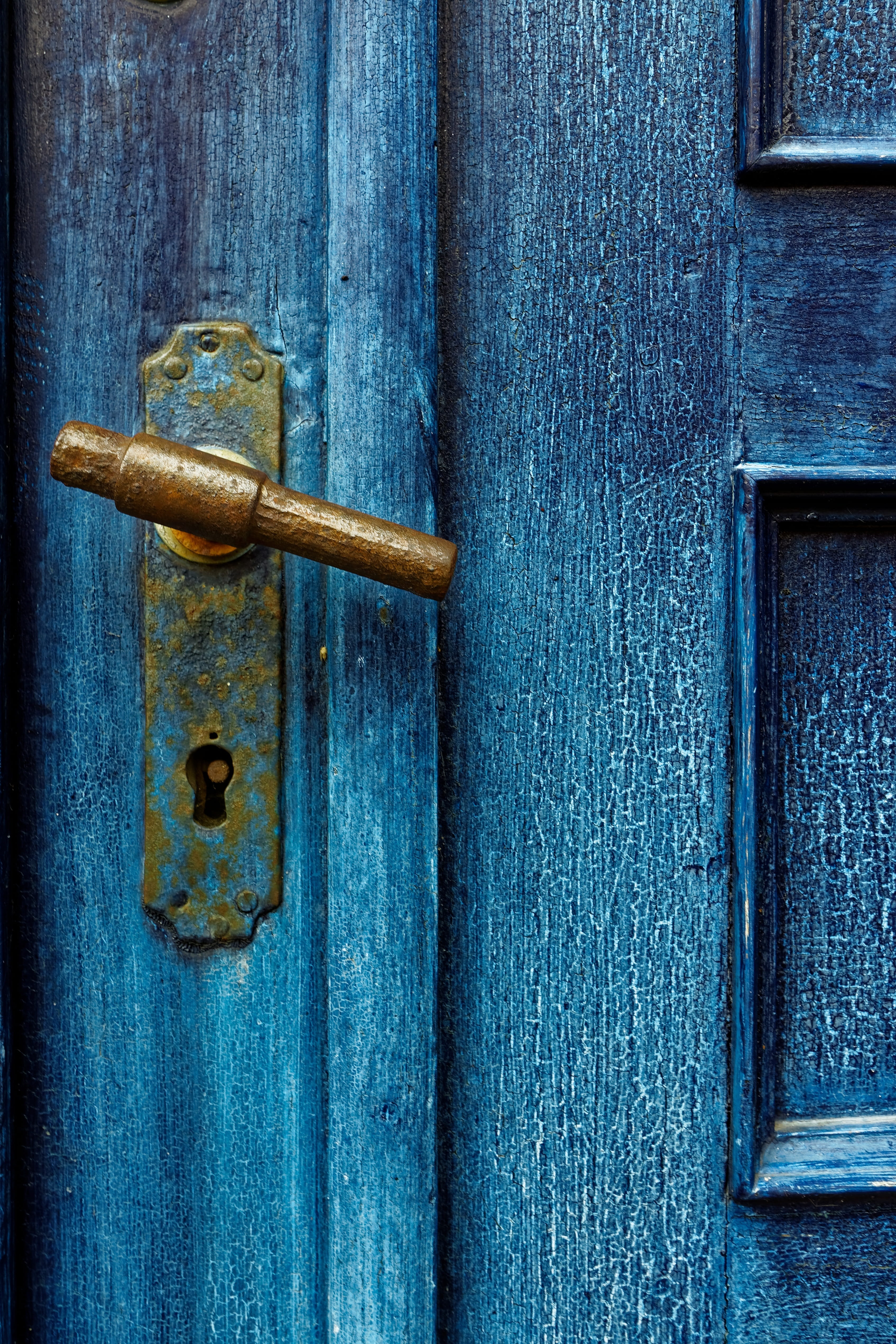 pattern, art, wood - material, surface, texture, abstract, blue, 4K, no people, rusty, outdoors, old, metal, architecture, antique, closed, safety, old door lock, Phone HD Wallpaper