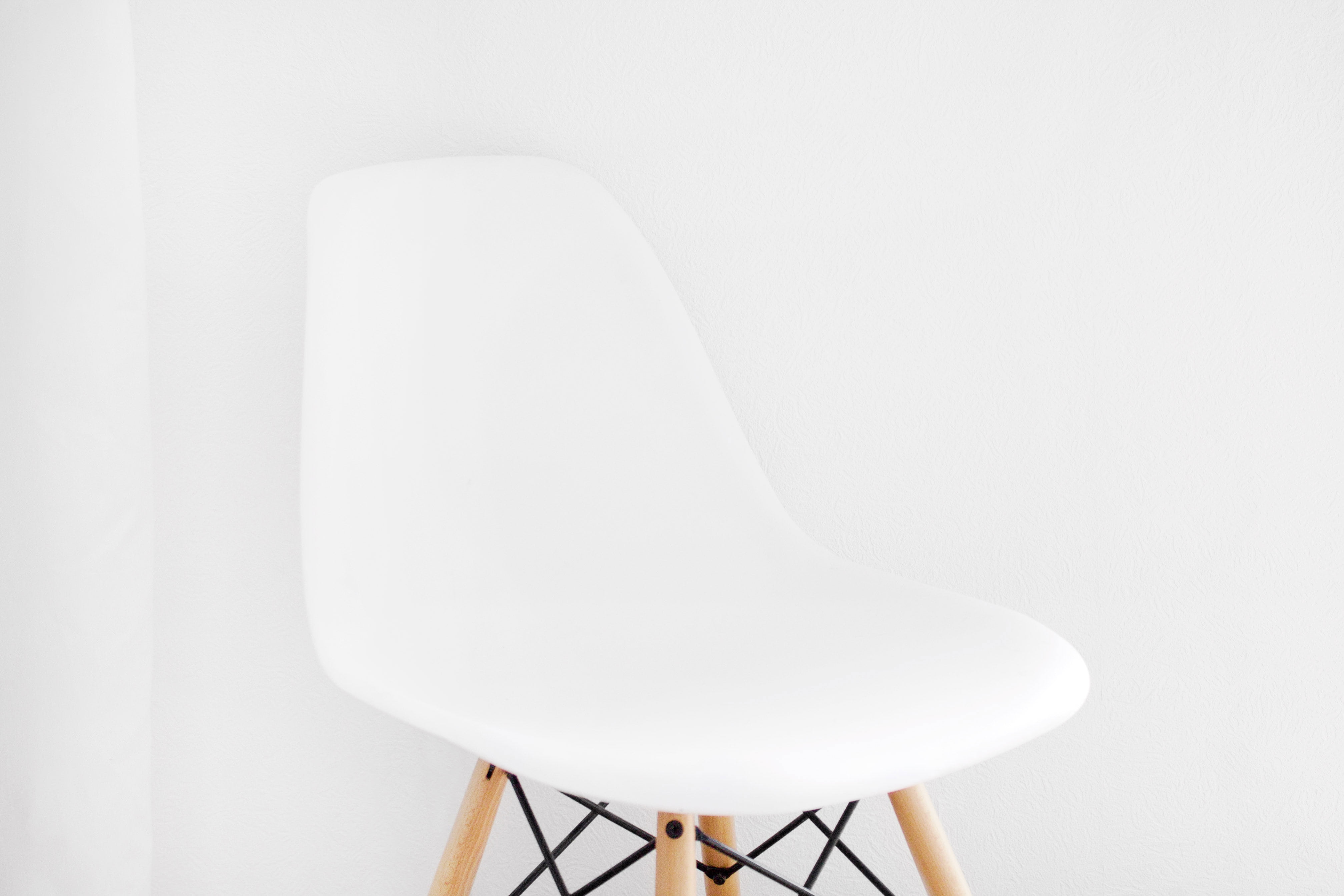 interior, office chair, absence, things, beige, indoors, day, no people, simplicity, white, seat, 4K, furniture, items, copy space, side table, white color, HD Wallpaper
