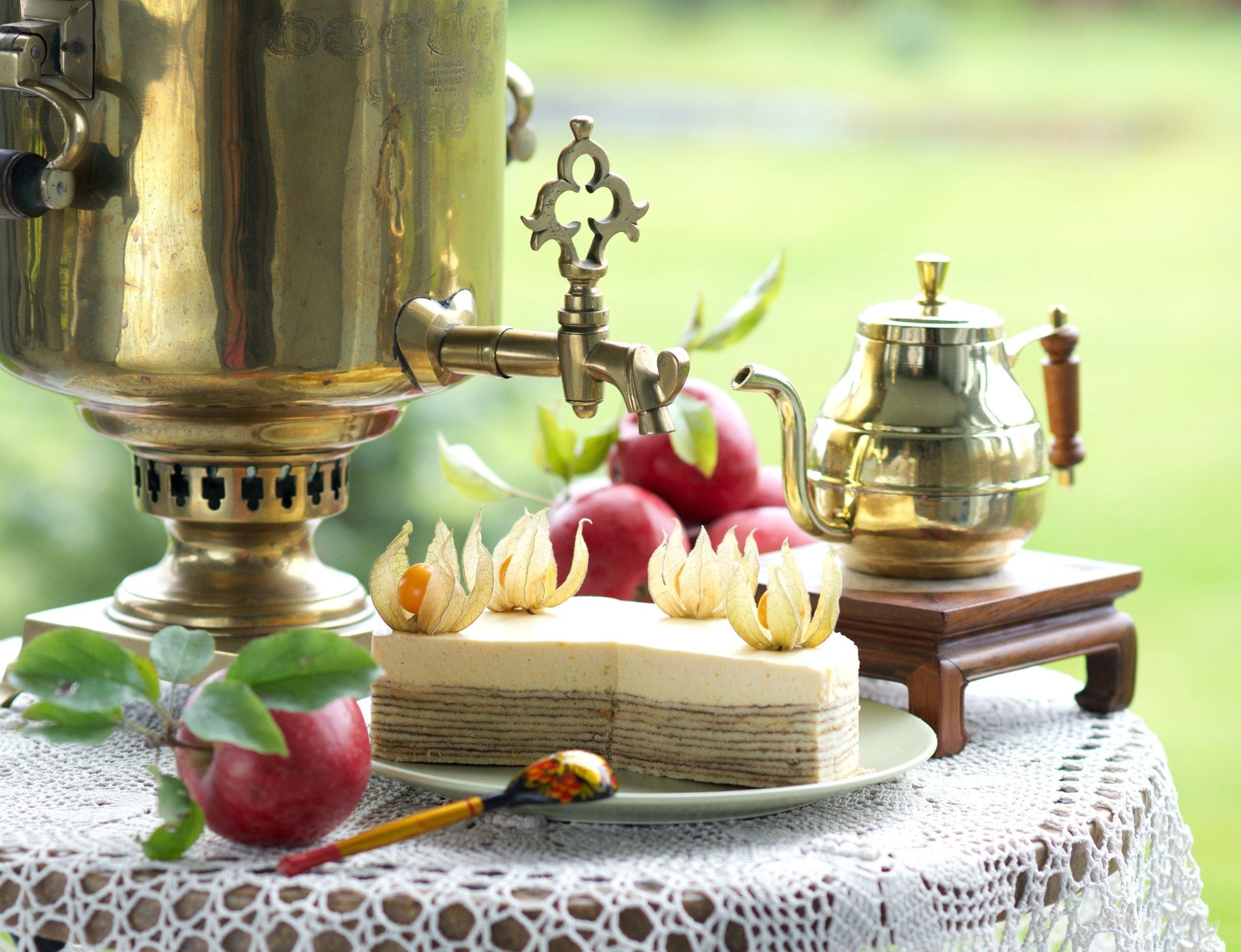 gold, pie, samovar, colored, dispenser, tea, 2K, beverage, teapot, spoon, Apple, HD Wallpaper