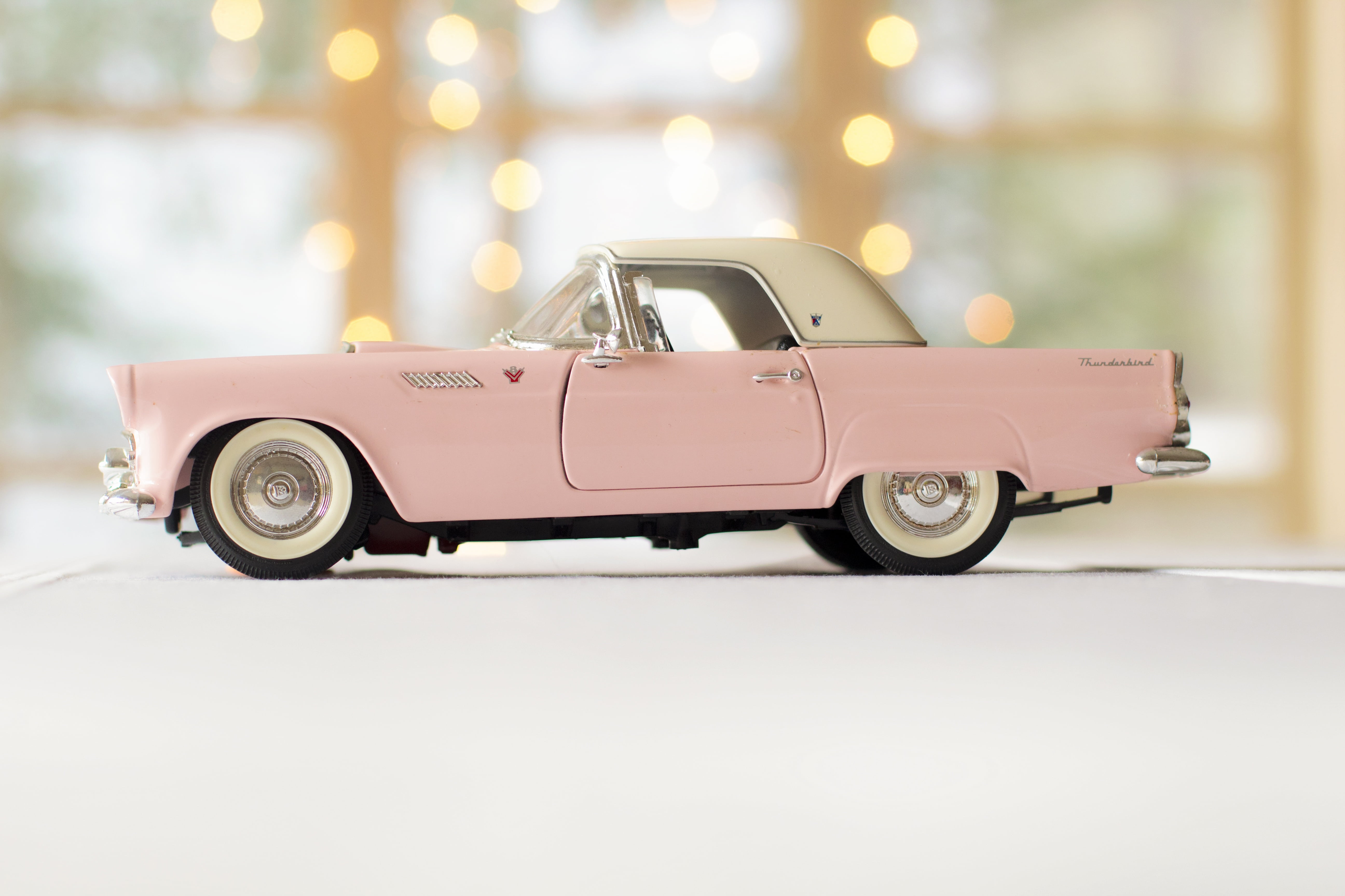 side view, person, photo, old-fashioned, no people, single object, fun, focus on foreground, transport, studio shot, thunderbird, close-up, luxury, white, HD Wallpaper