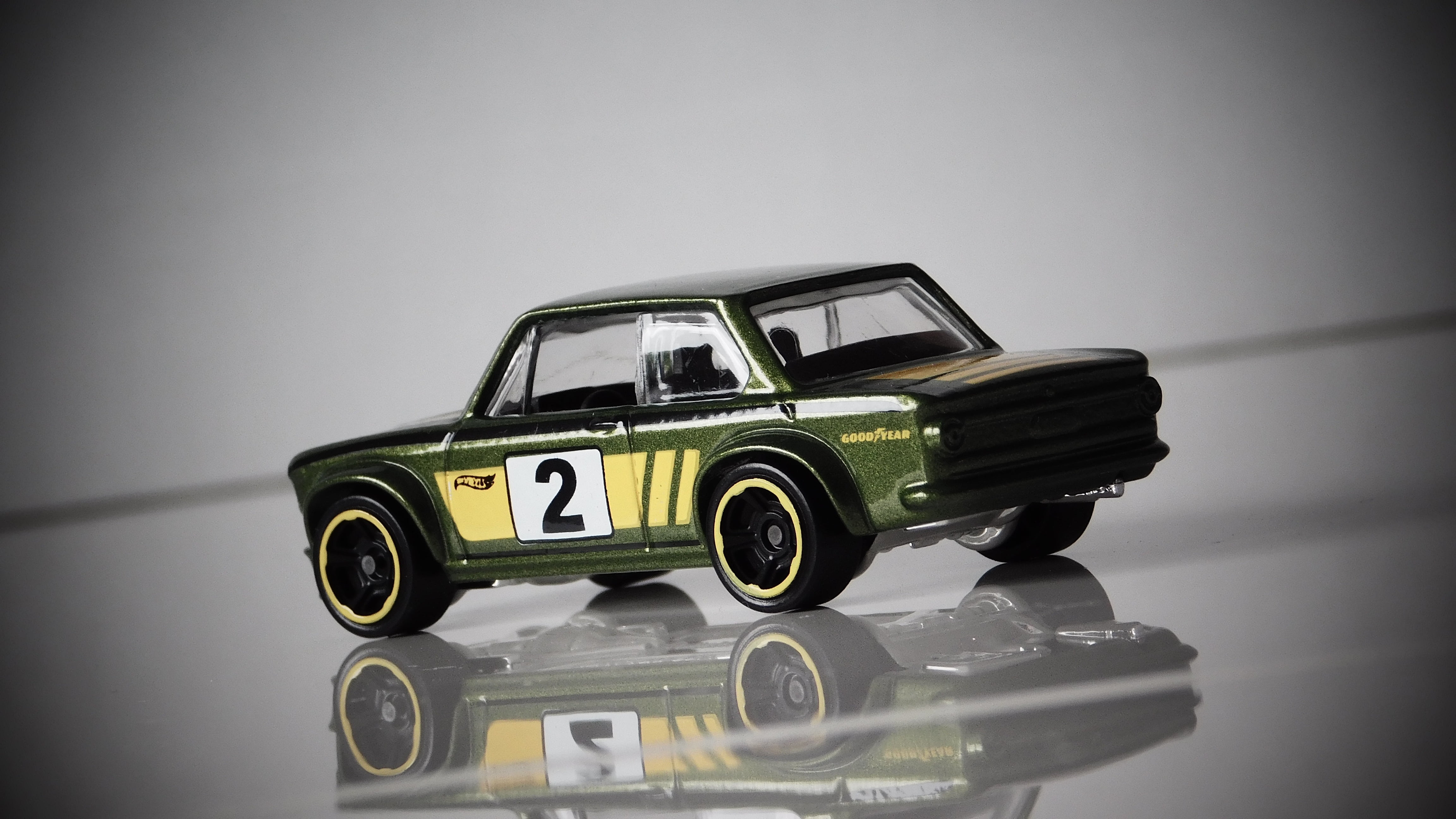 car, speed, gray background, 4K, model, studio shot, gray, retro styled, die cast, table, wheel, scale model, 2-door coupe, childhood, toy, 70s car, copy space, HD Wallpaper