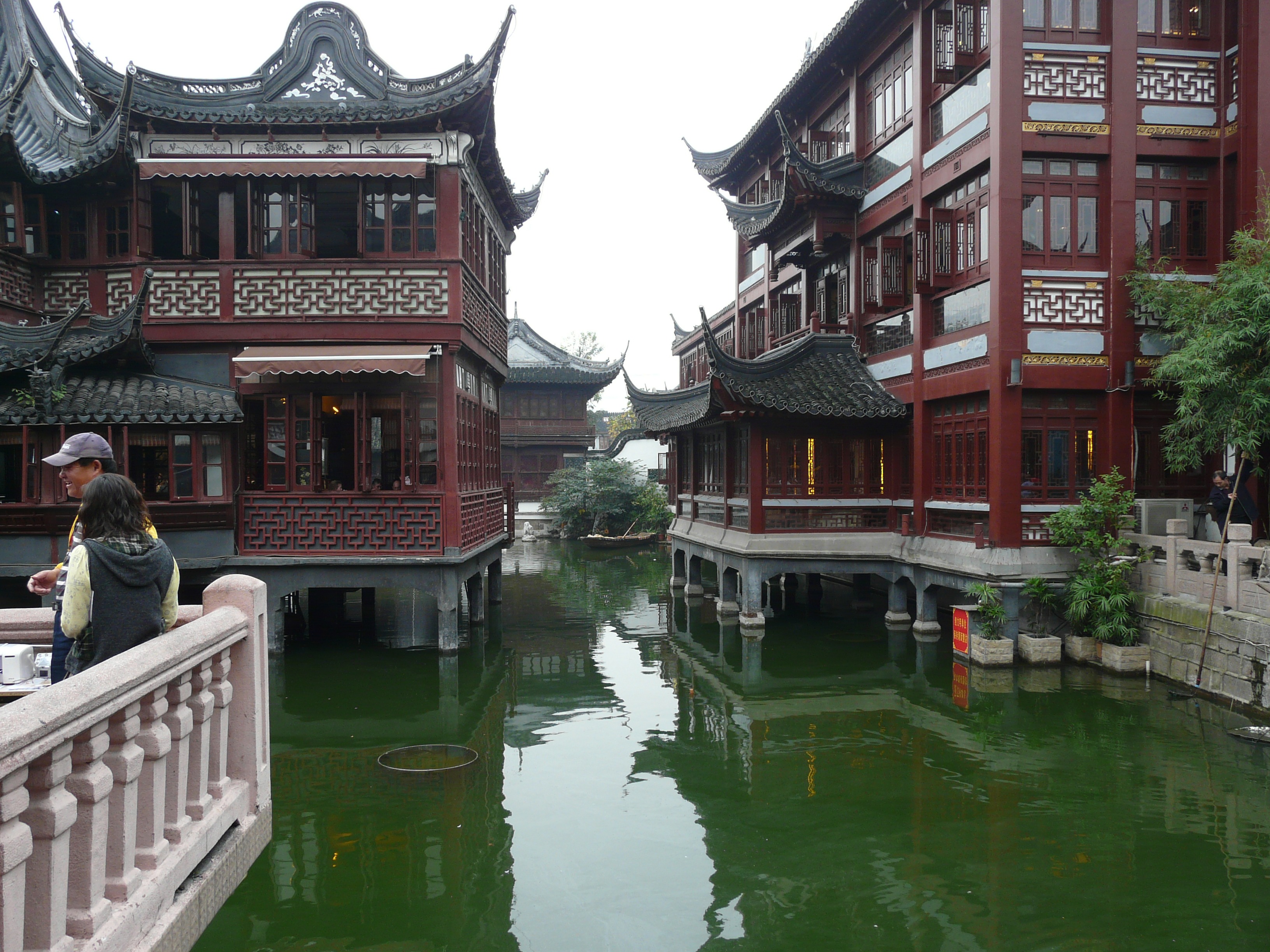 building exterior, day, two, architecture, pagodas, built structure, shanghai, incidental people, religion, bridge, people, water, waterfront, residential district, HD Wallpaper