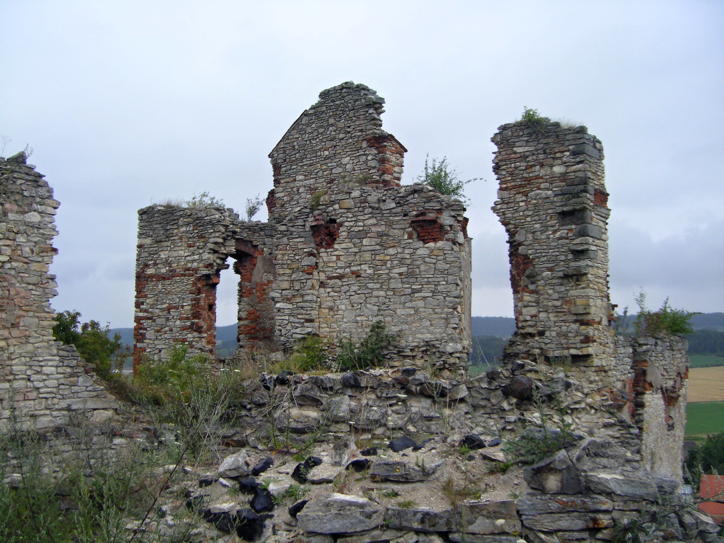 cultures, architecture, old, 1080P, ancient, košumberk castle, the past, built structure, wall, ruined, history, deterioration, things to do, monument, HD Wallpaper