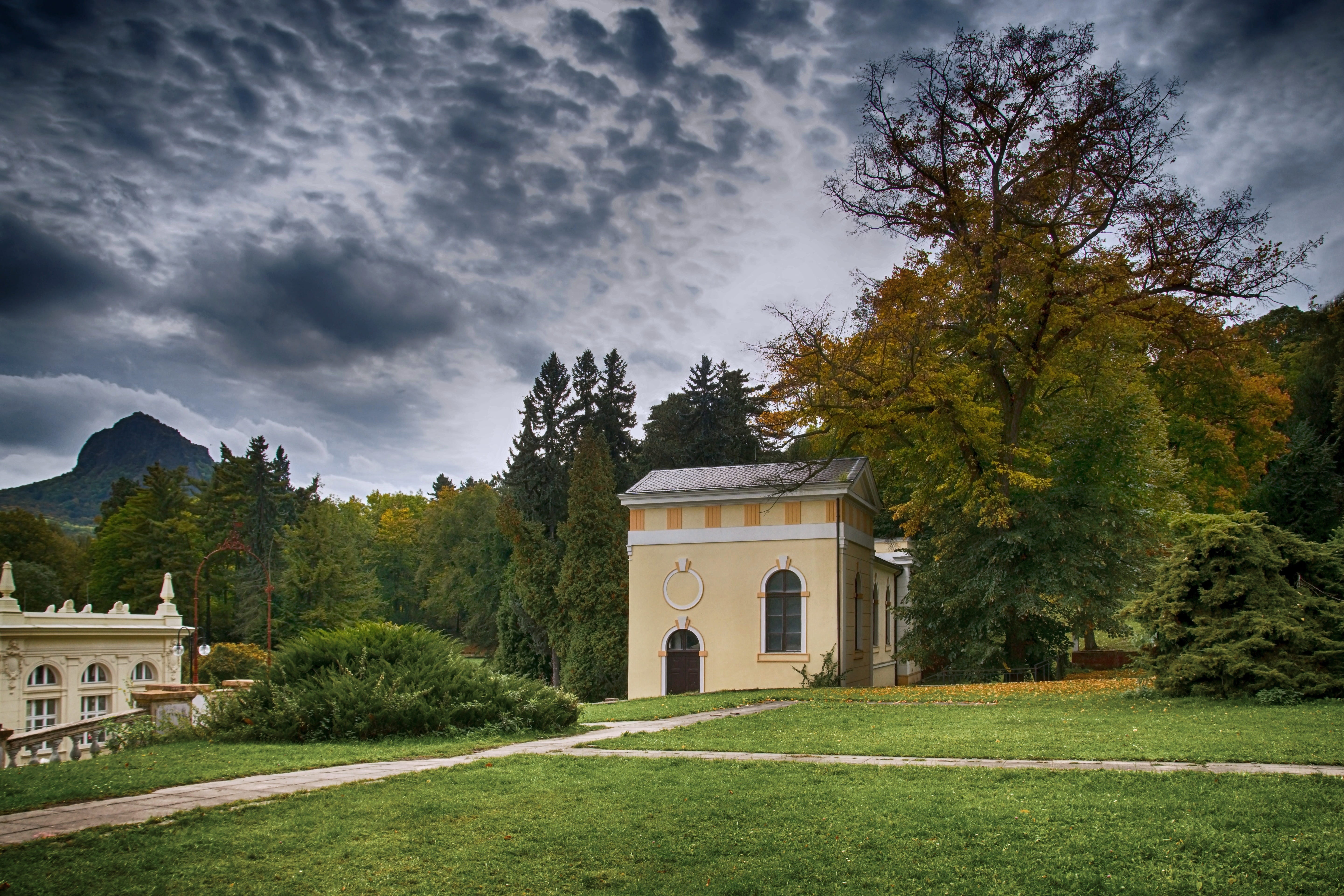 building, the spa area, tourism, sky, boren, nature, old building, rock, lawn, travel, history, grass, things to do, residential district, czech republic, HD Wallpaper