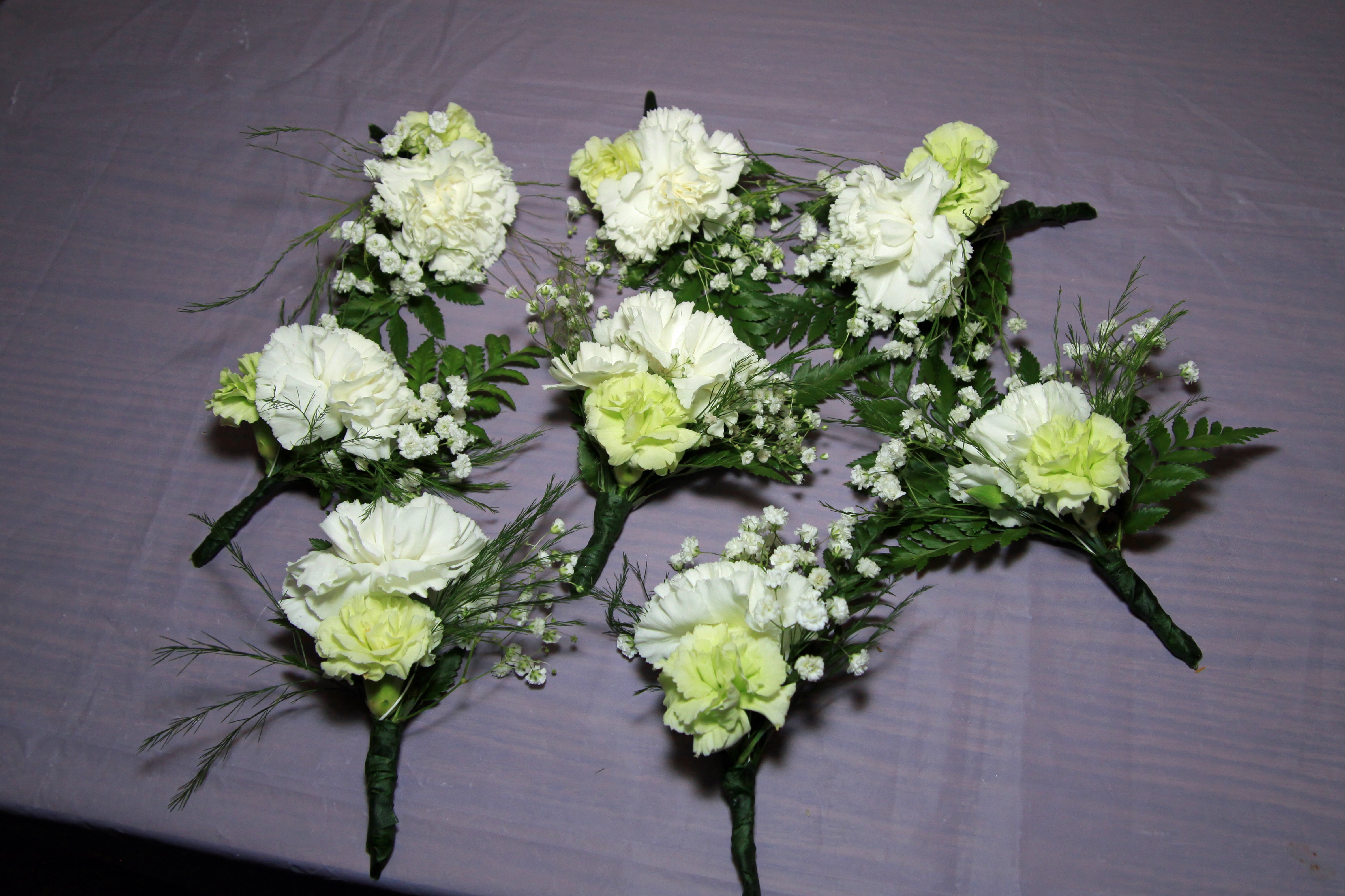 flower arrangement, flowering plant, leaf, no people, petal, arrangement, indoors, buttonhole, freshness, wedding, flower head, flowers, bouquet, flower, HD Wallpaper