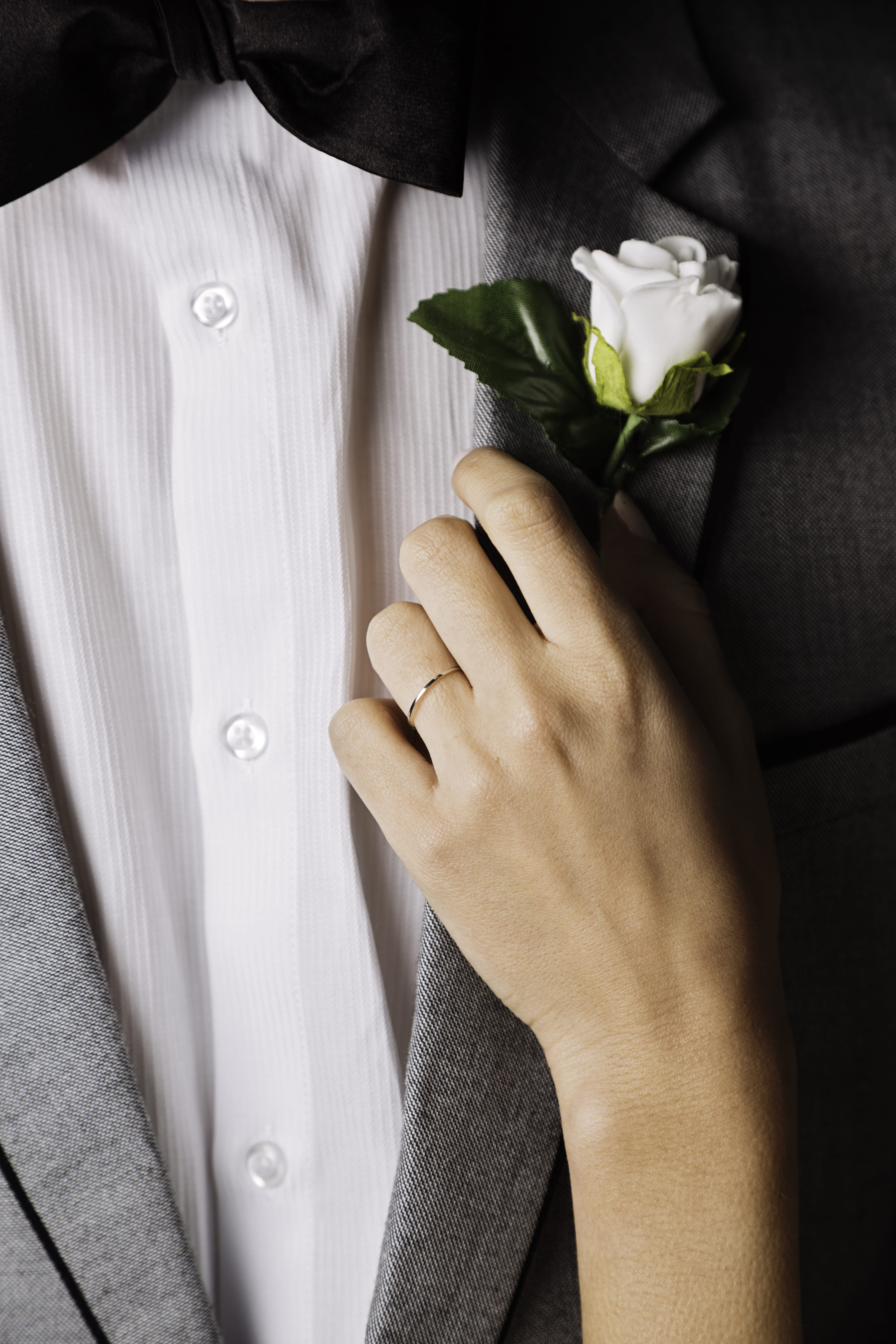 close-up, men, one person, rose - flower, rose, human body part, positive emotion, person, holding, elegant, love, white, hand, 5K, man, plant, flower, Phone HD Wallpaper