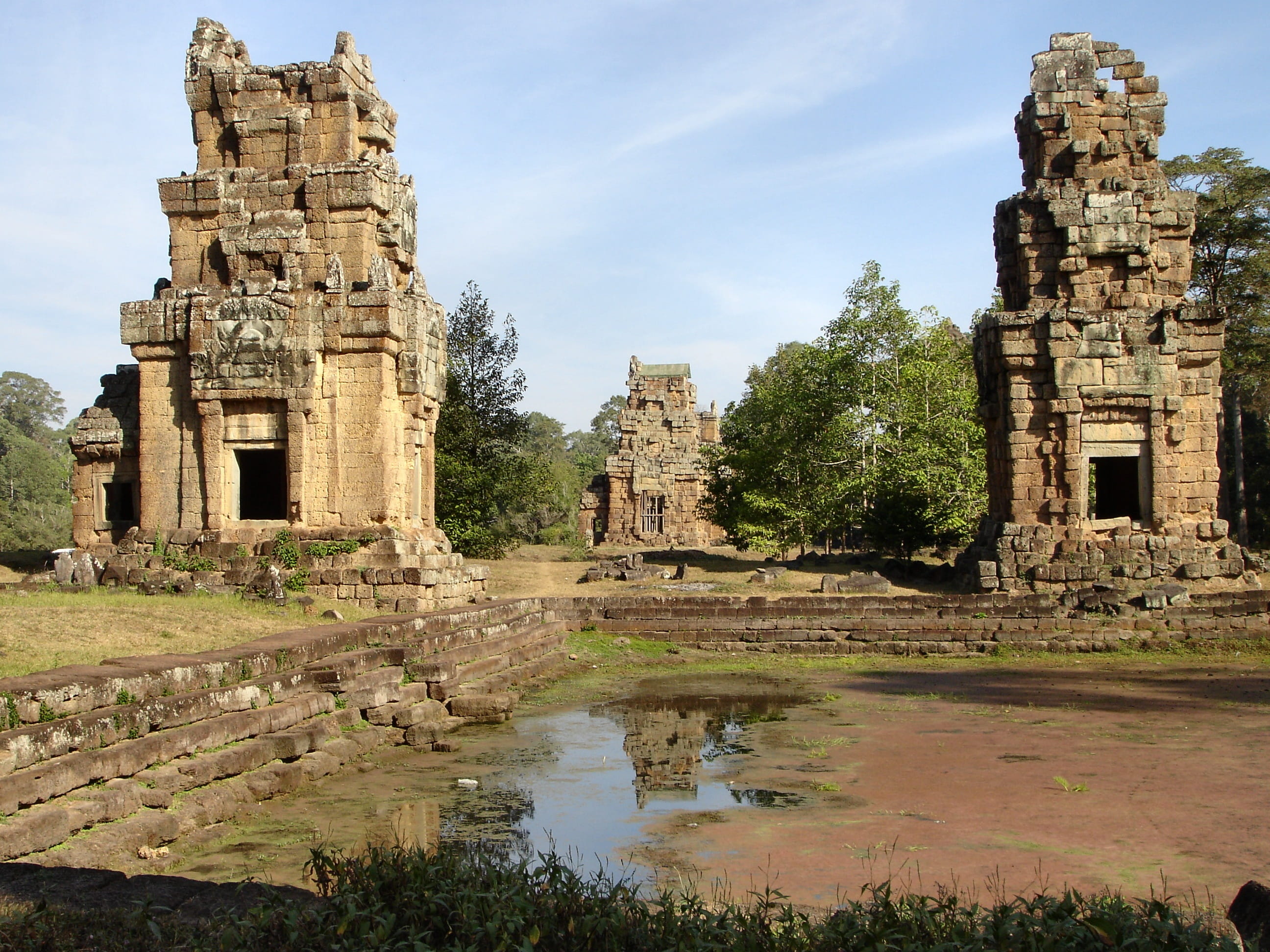 religion, reflection, Cambodia, jungle, Angkor Wat, ancient, building exterior, expired, the past, travel, place of worship, Old, serene, tourism, ancient civilization, HD Wallpaper