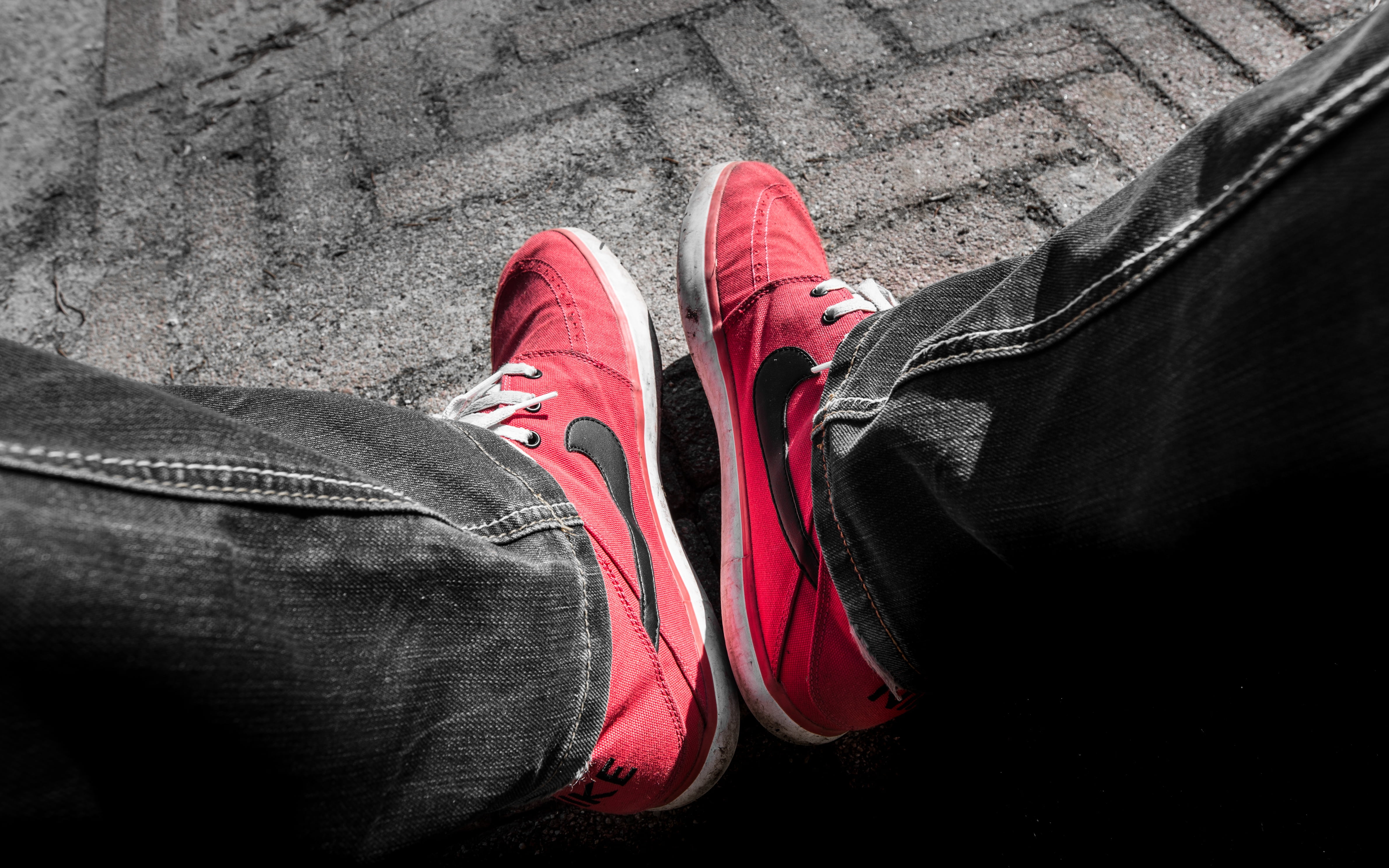 high angle view, standing, casual clothing, 4K, man, sneakeres, person, outdoors, nike, sitting, black swoosh, real people, human foot, body part, leather, HD Wallpaper