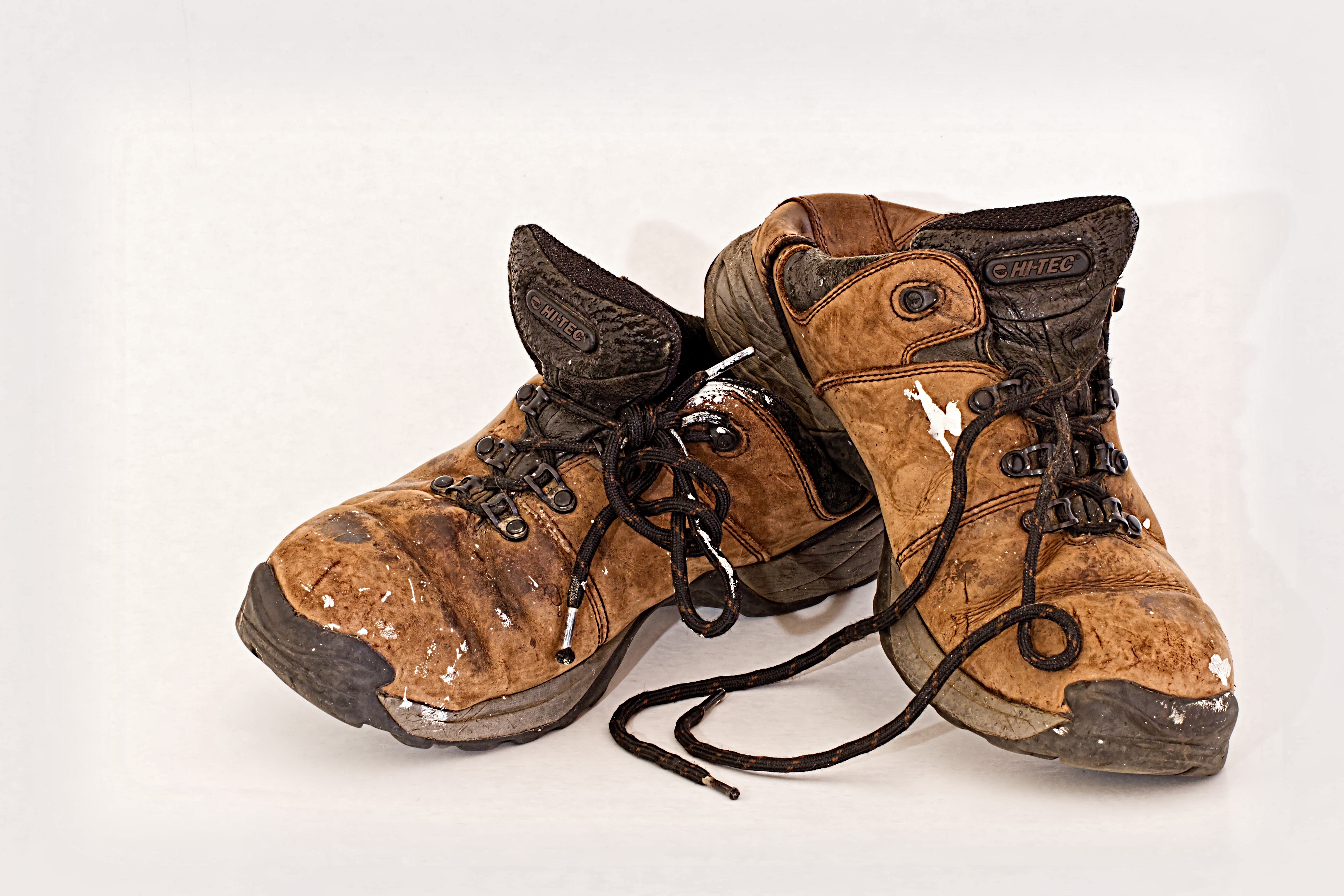 used, indoors, worn, shoelace, shoe, no people, lace - fastener, pair, old shoes, boots, leather, cut out, hiking, clothing, labourer, 5K, old, workboot, HD Wallpaper