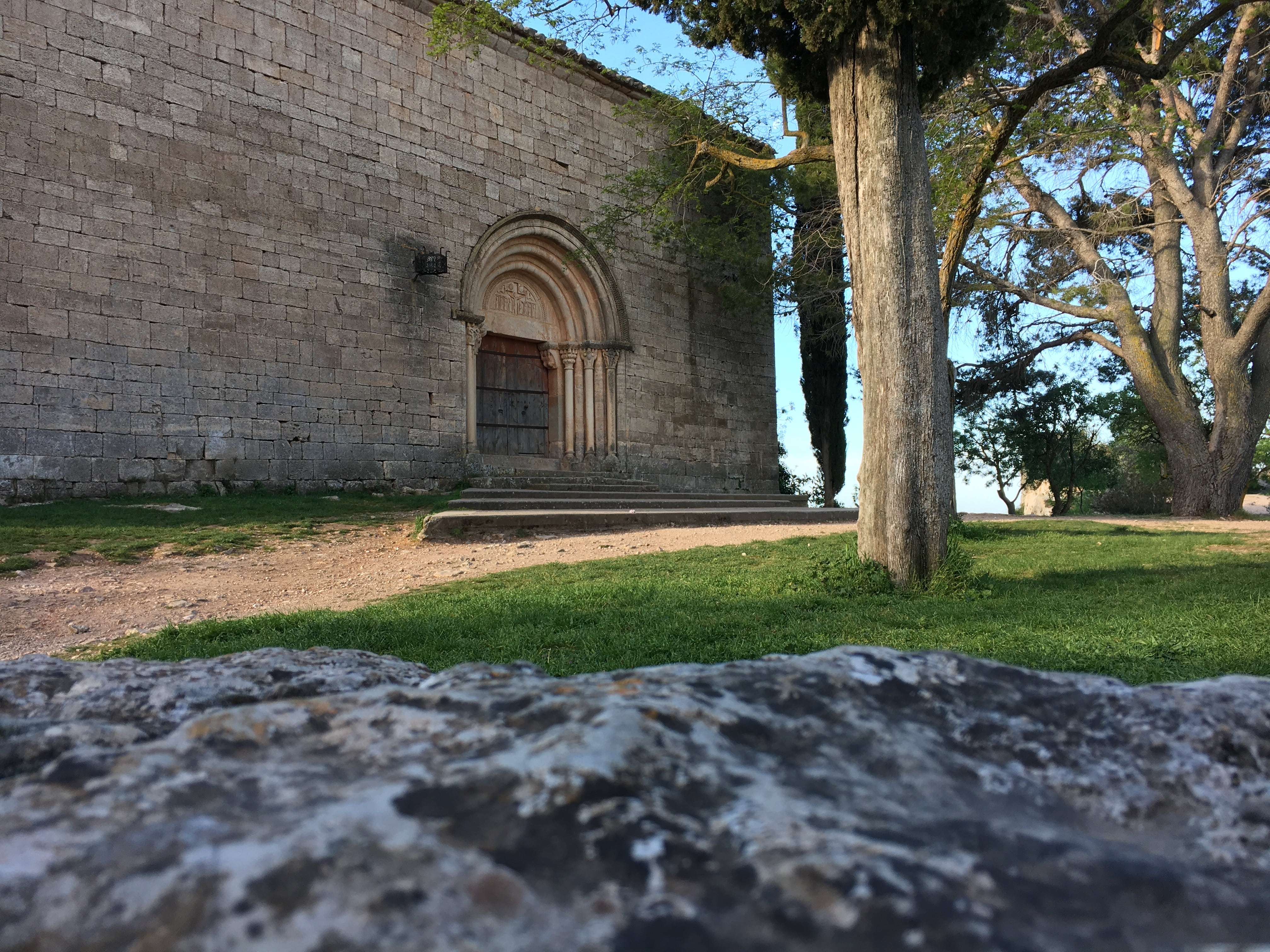 mountain, outdoors, tree, no people, religion, siurana, tourist, plant, old, arch, 4K, the past, history, picturesque, tarragona, place of worship, montsant, HD Wallpaper
