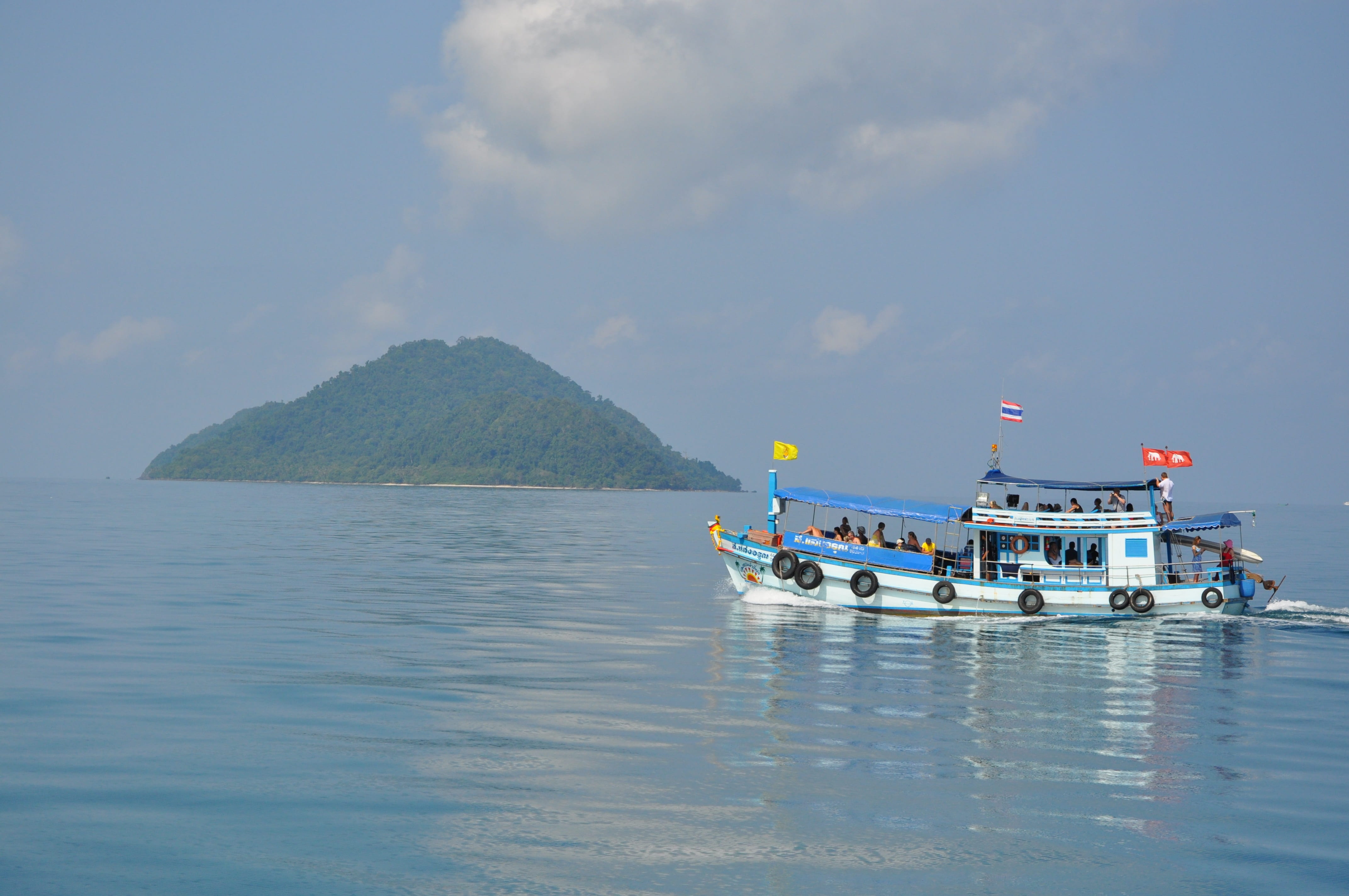 nature, the ship, reflection, people, beach, beauty in nature, transportation, water, tourism, coast, scenics - nature, thailand, sky, appeasement, 4K, HD Wallpaper