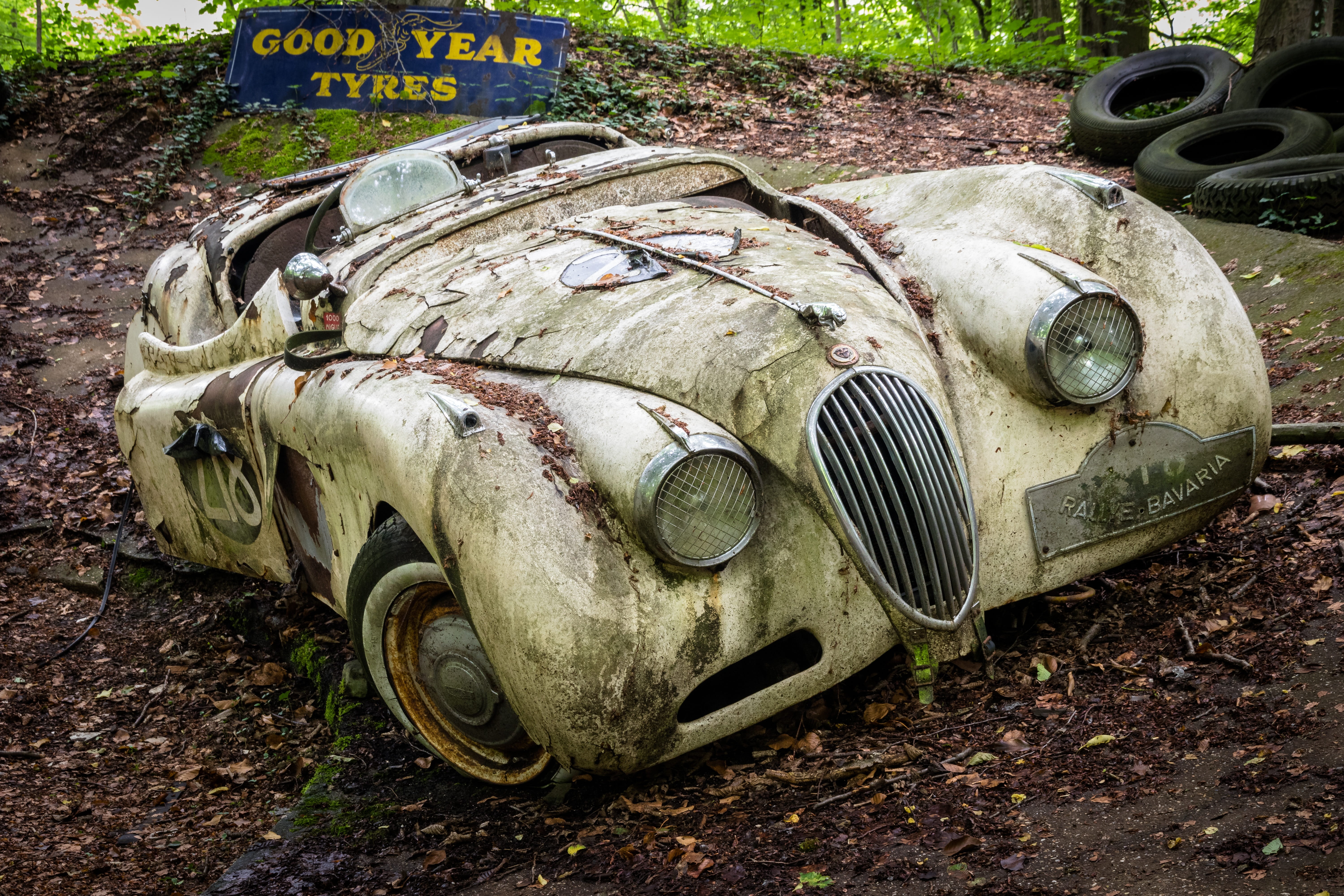 auto, car cemetery, mode of transportation, land vehicle, decline, lost places, abandoned, land, metal, no people, day, plant, field, vintage car automobile, HD Wallpaper