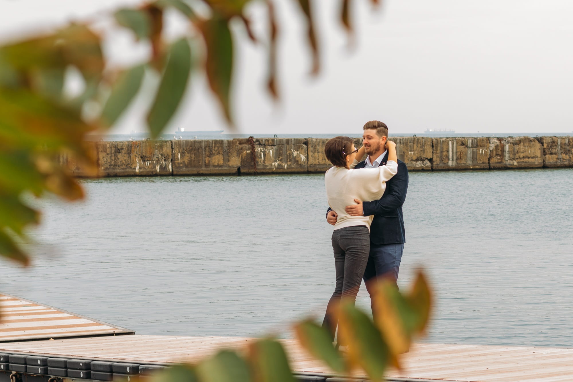 leisure activity, just married, 1080P, water, full length, emotion, two, love, tenderness, mood, women, yacht, couple - relationship, engagement, men, HD Wallpaper
