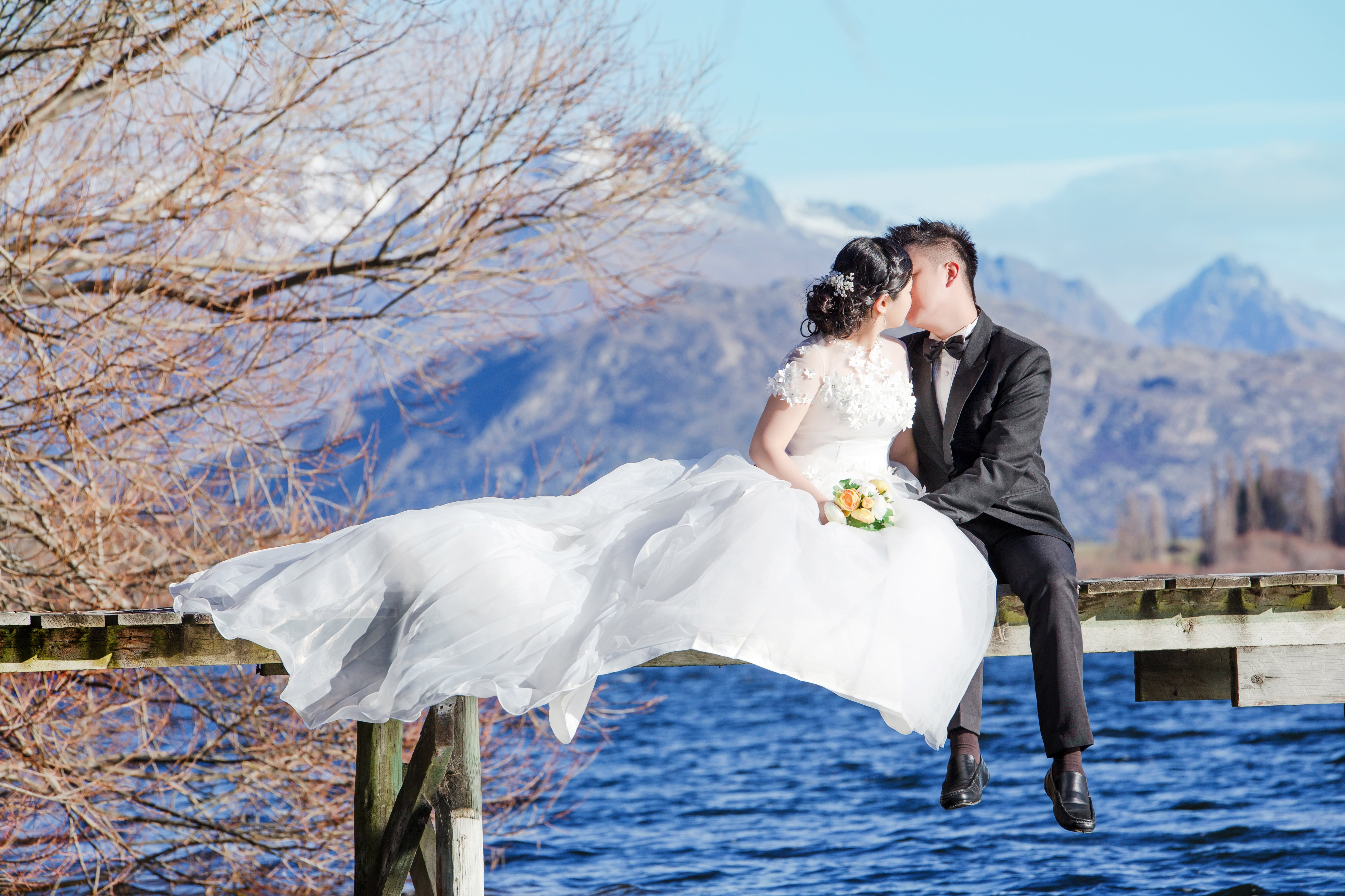 sunny, nature, vacation, bibi, wedding, celebration, relax, togetherness, emotion, just married, event, two people, bridge, south, blue, married, jared, HD Wallpaper