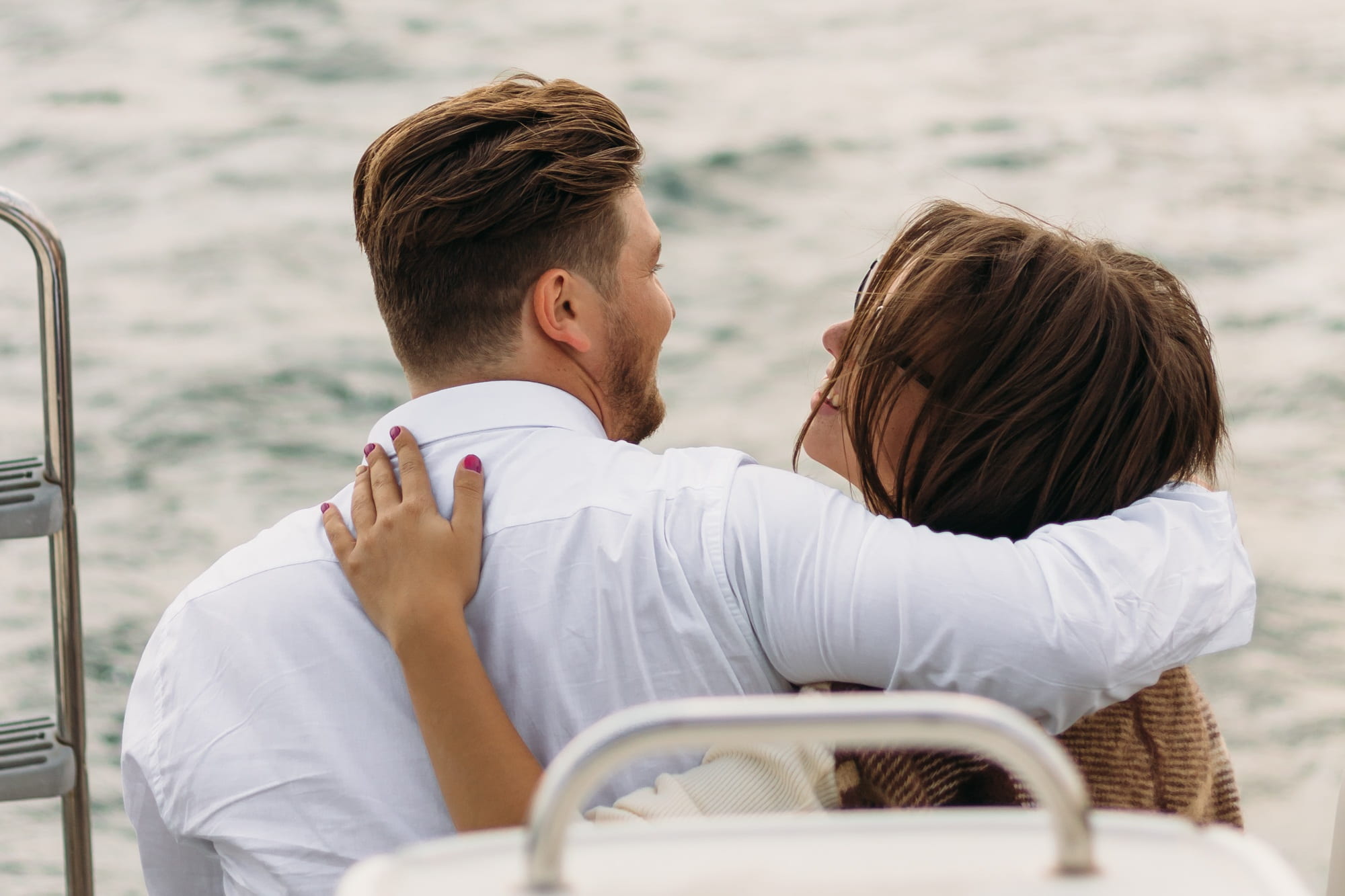 heterosexual couple, rear view, two people, young men, embracing, beautiful, sweethearts, men, headshot, young adult, bonding, adult, daytime, relationship, HD Wallpaper