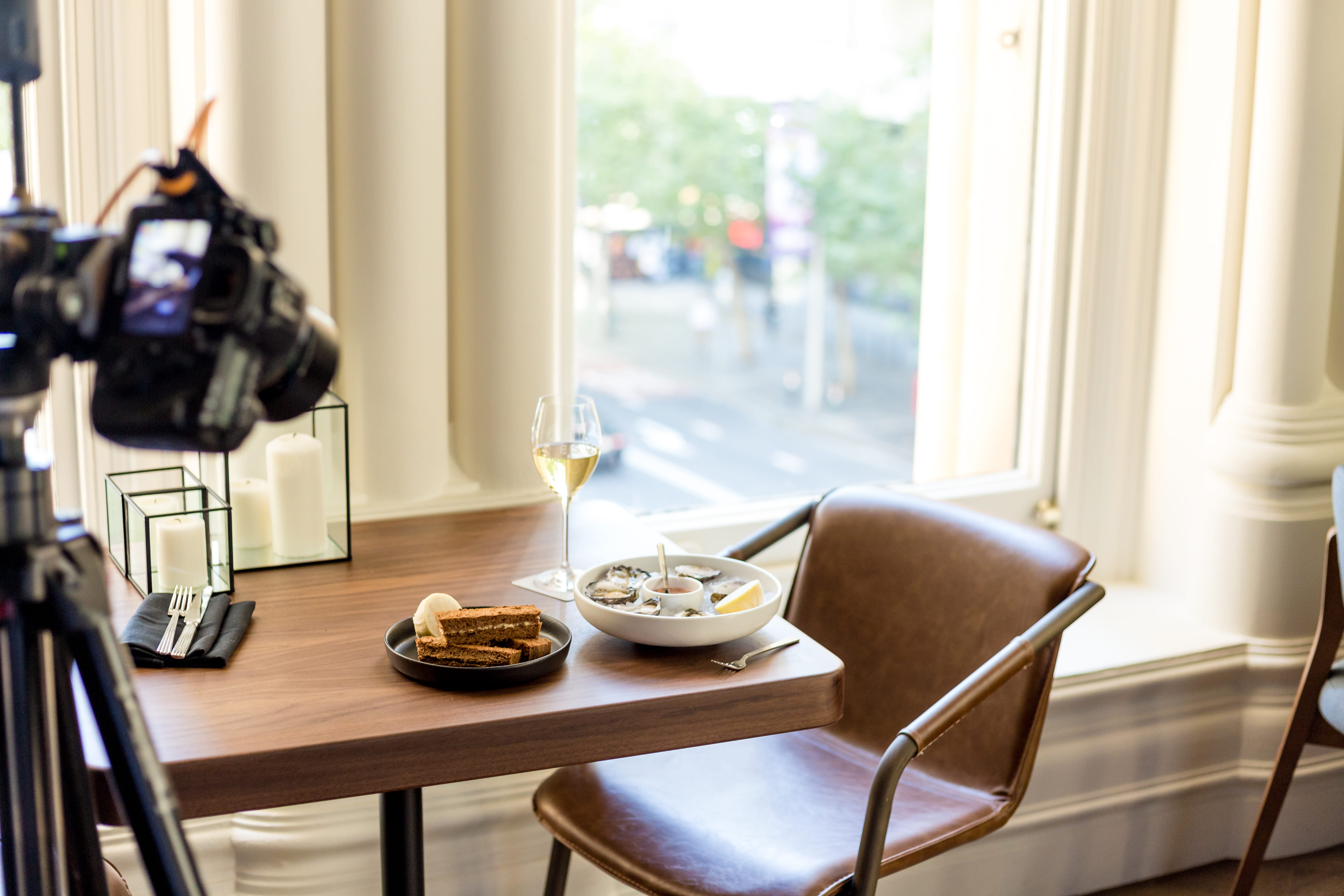 apparel, dining table, focus on foreground, glass, tabletop, plate, food and drink, ready-to-eat, meal, drink, no people, table, dish, dining room, furniture, HD Wallpaper