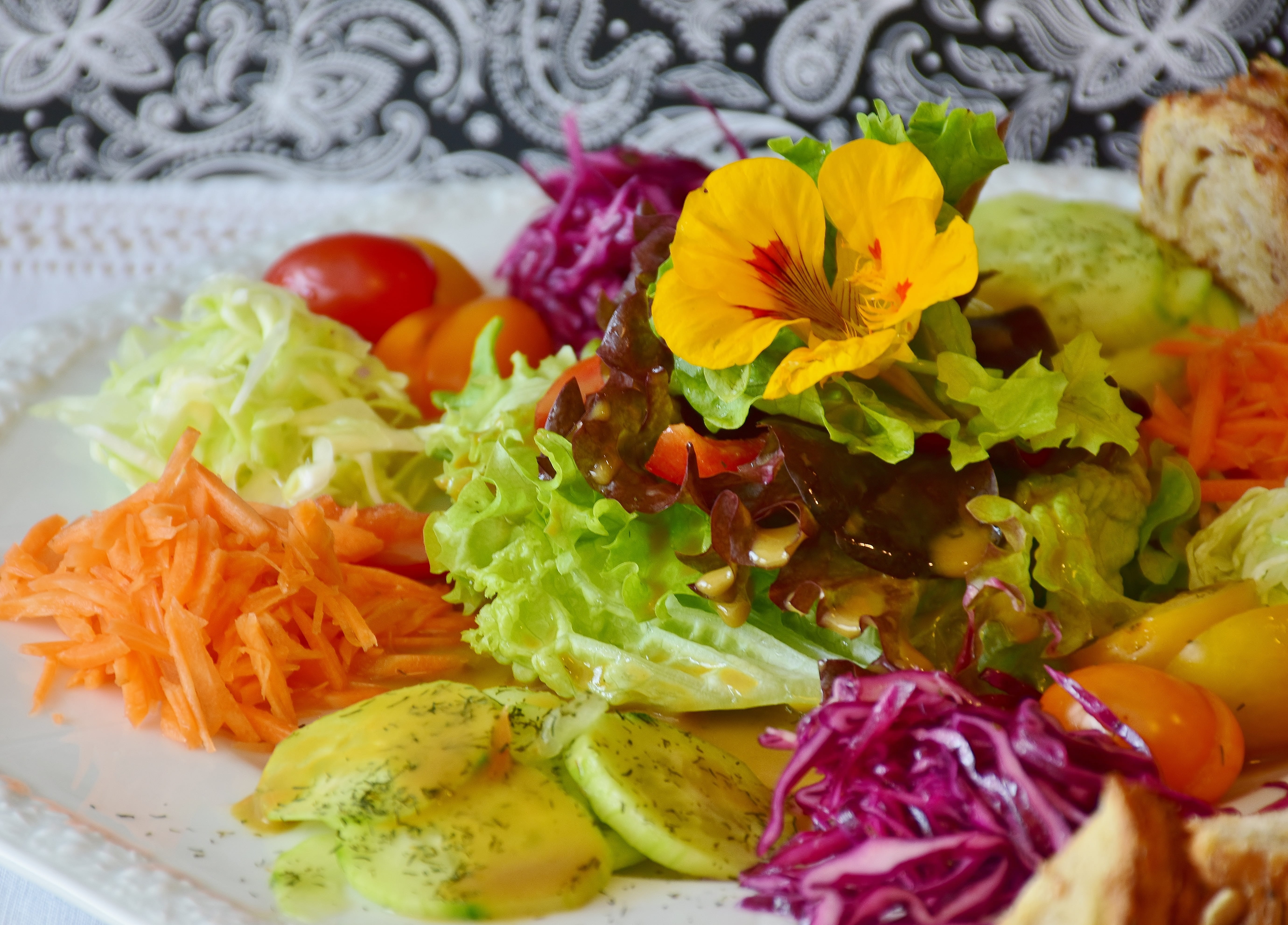 close-up, salad, food and drink, remove, tableware, fruit, choice, healthy eating, vegan, ready-to-eat, weight-loss, diet, raw, delicious, ripe, cutlery, HD Wallpaper