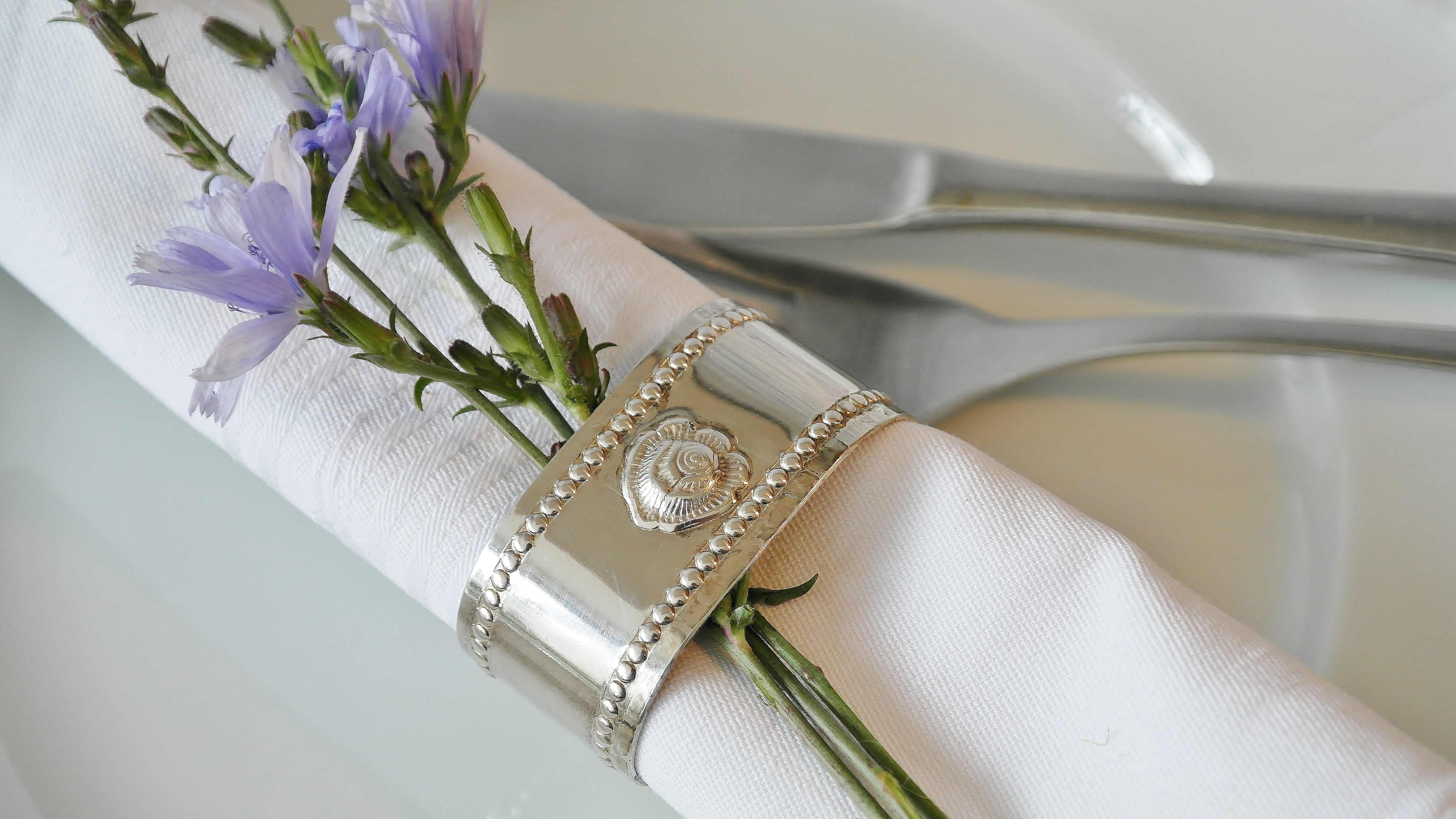 women, bouquet, fork, flower, white color, plant, event, flower arrangement, clipped, cutlery, bride, stock up, metal ring, decoration table cloth, human body part, HD Wallpaper