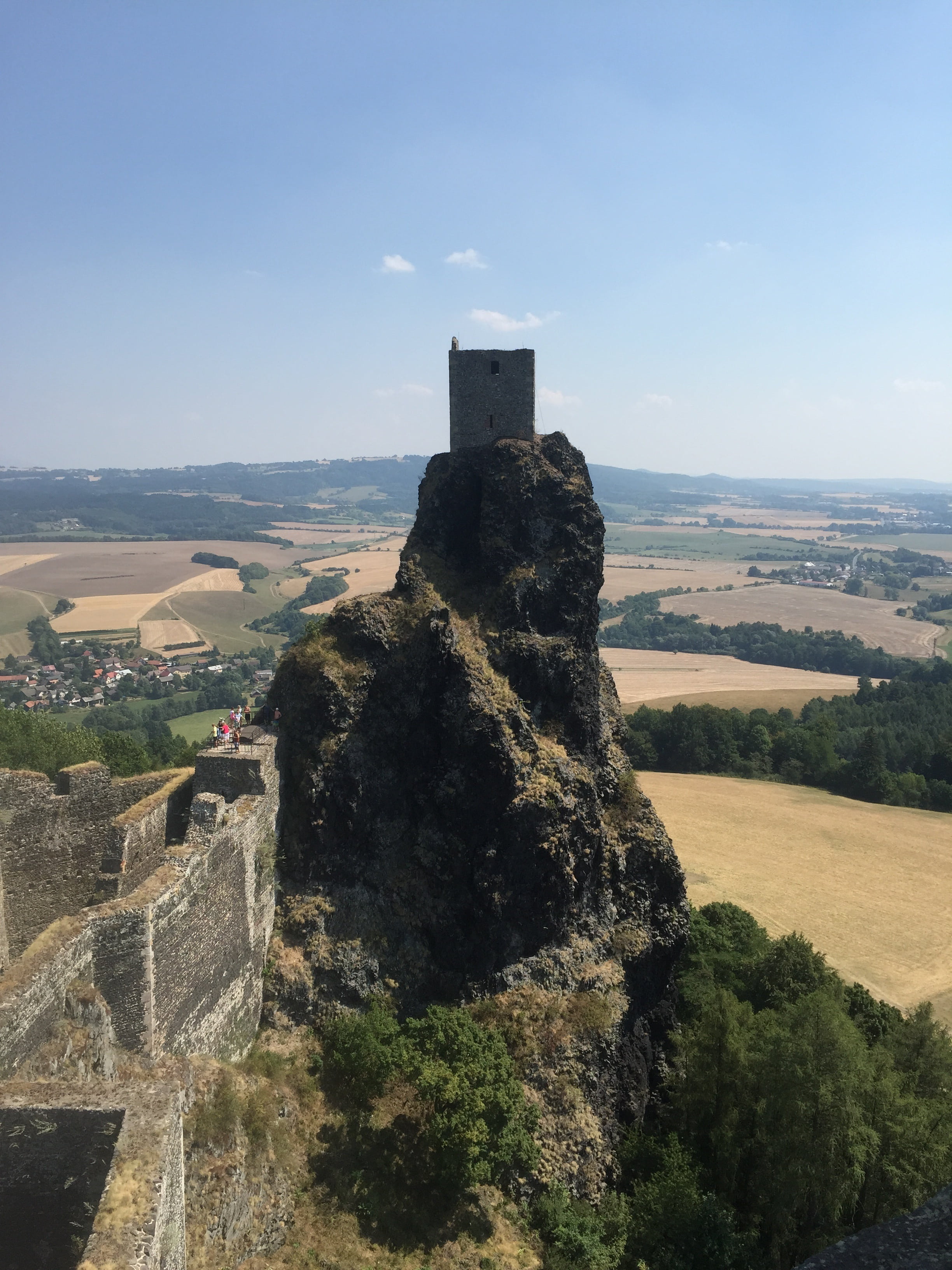 scenics - nature, sights, tree, nature, architecture, old ruin, travel, trosky castle, castle, the past, sky, 8 wonder of the world, strength, building, Phone HD Wallpaper