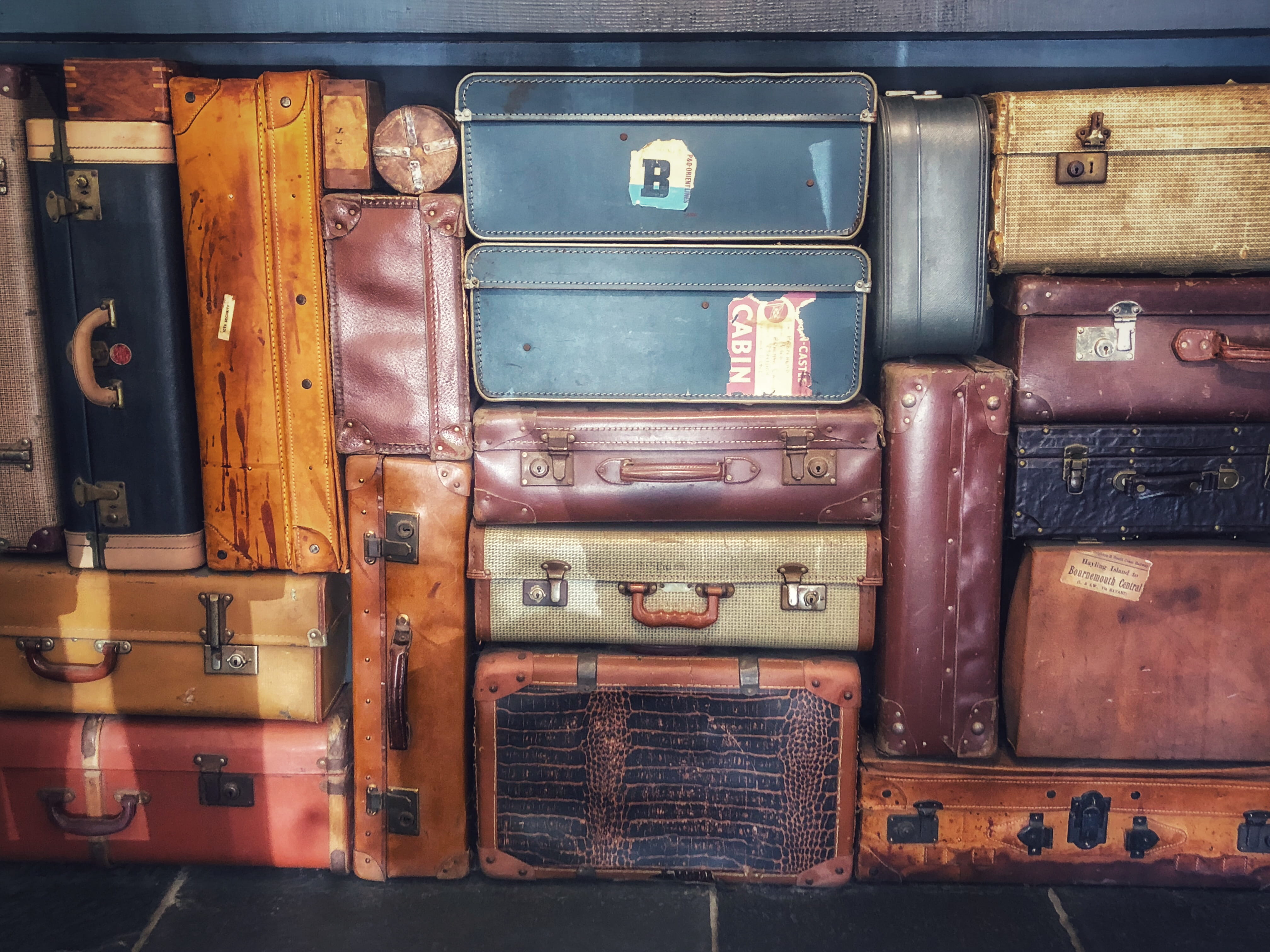 arrangement, luggage, suitcase, container, metal, bag, stack, low, old, packed, number, avon causeway hotel, stacked, furniture, vintage, hurn, label, united kingdom, HD Wallpaper