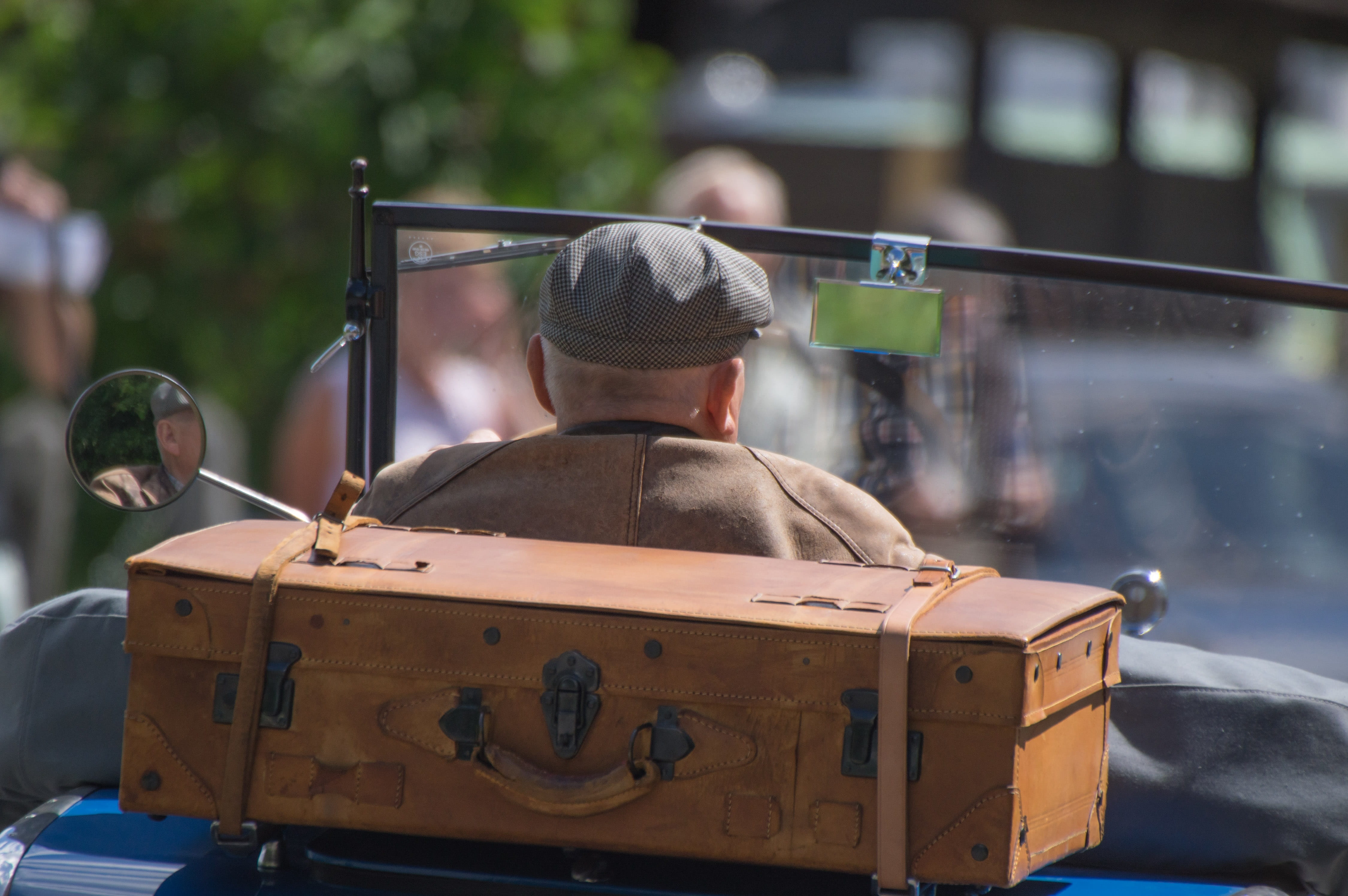 men, musical instrument, nature, charge, vehicle, wood - material, occupation, outdoors, incidental people, traveler vintage, playing, arts culture and entertainment, HD Wallpaper
