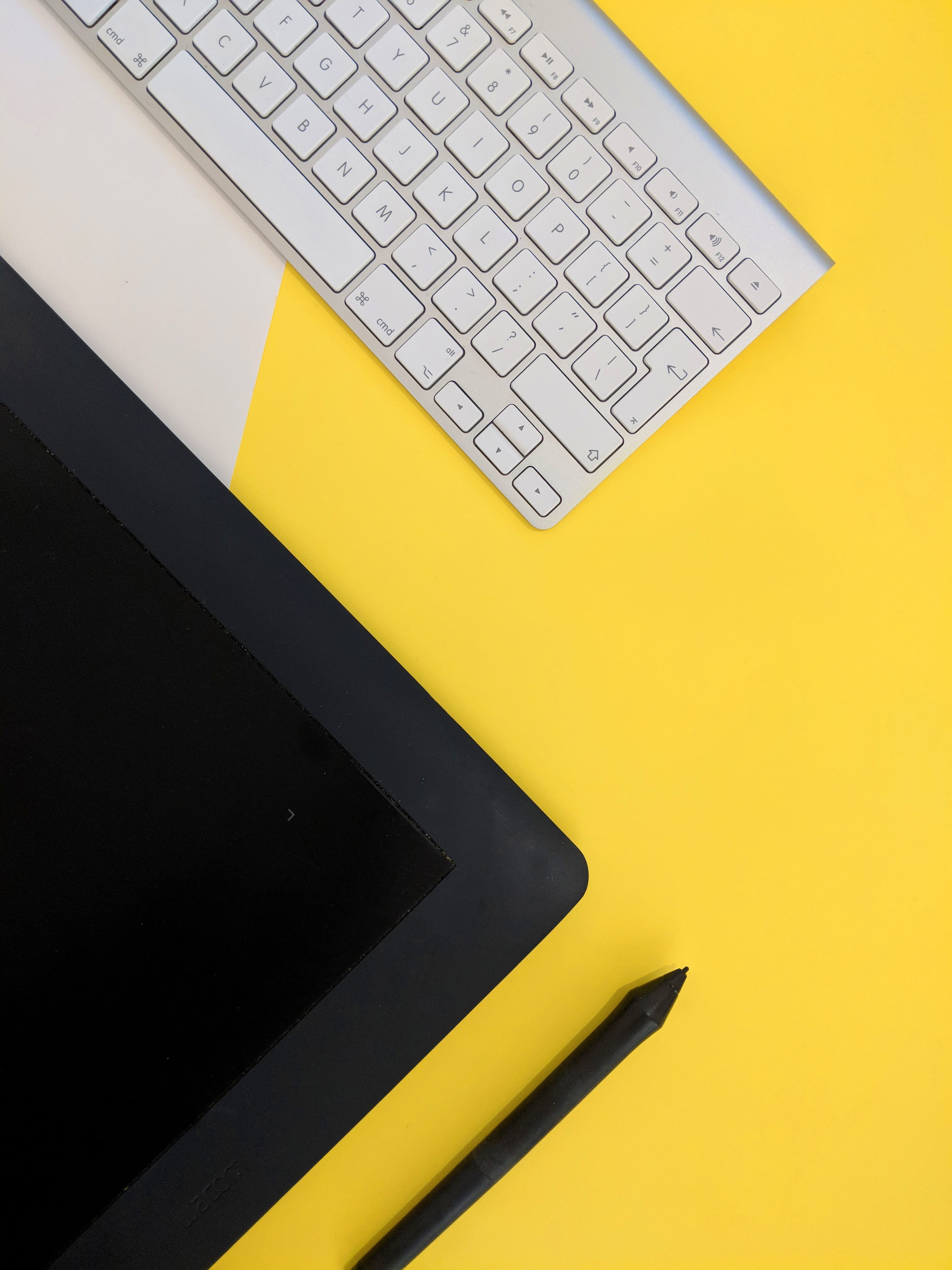 apple, studio shot, computer keyboard, still life, indoors, business, yellow, communication, high angle view, global communications, computer equipment, Phone HD Wallpaper