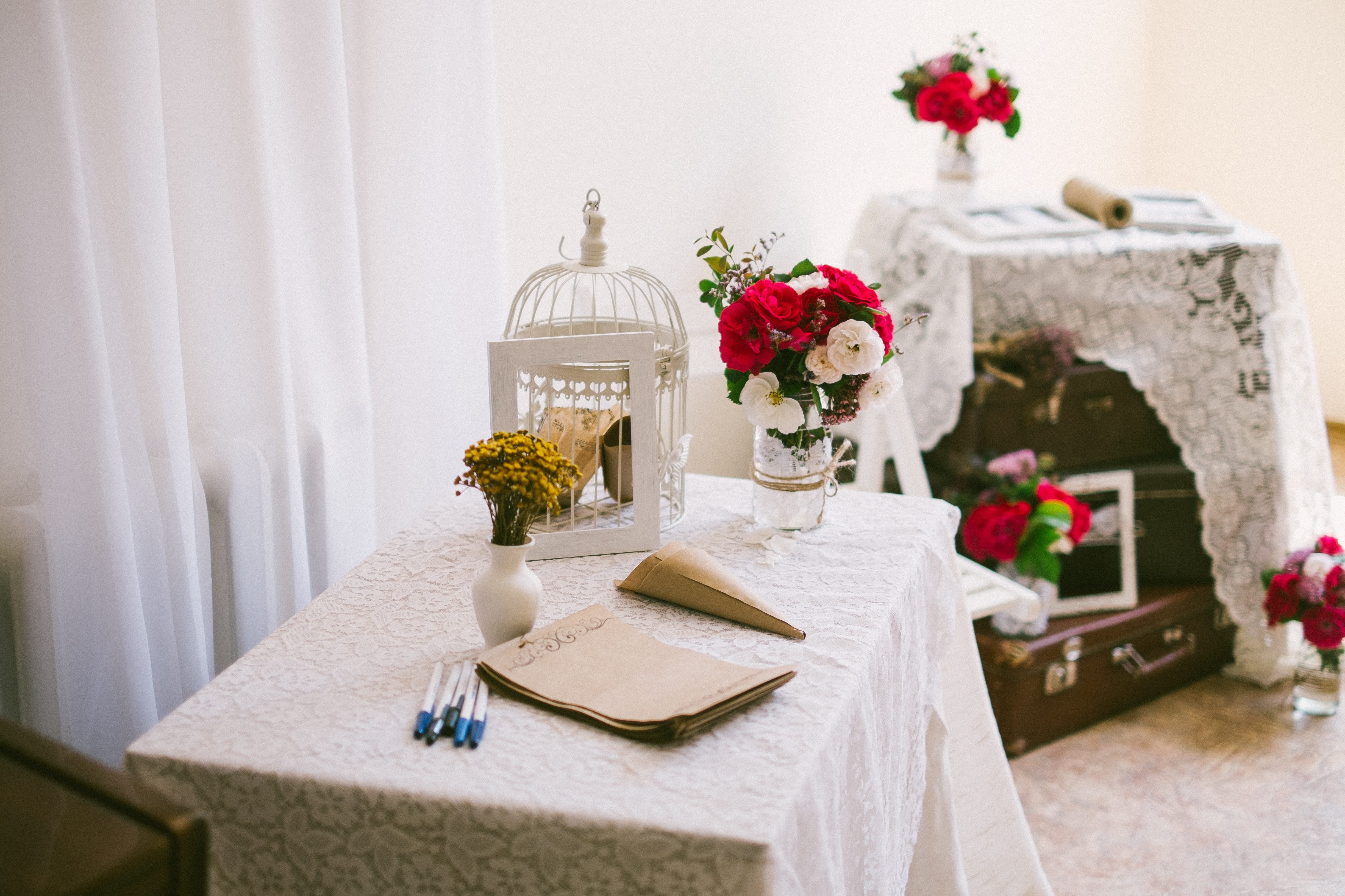 beautiful, decoration, suitcases, Decor, plant, nature, 4K, freshness, creativity, flower, cage, retro, event, Style, flower arrangement, white color, HD Wallpaper