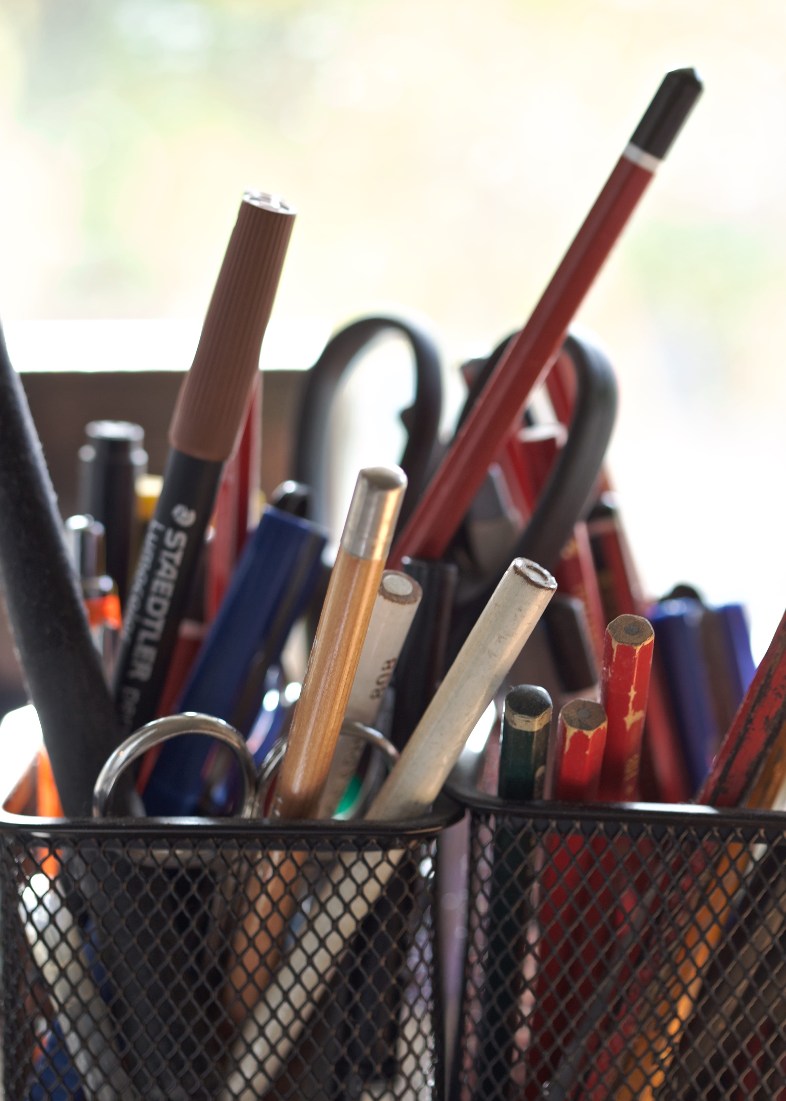 fence, day, colors, large group of objects, work tool, indoors, caddy, pencils, colours, close-up, metal, desk top, australia, silver, brown, creativity, Phone HD Wallpaper