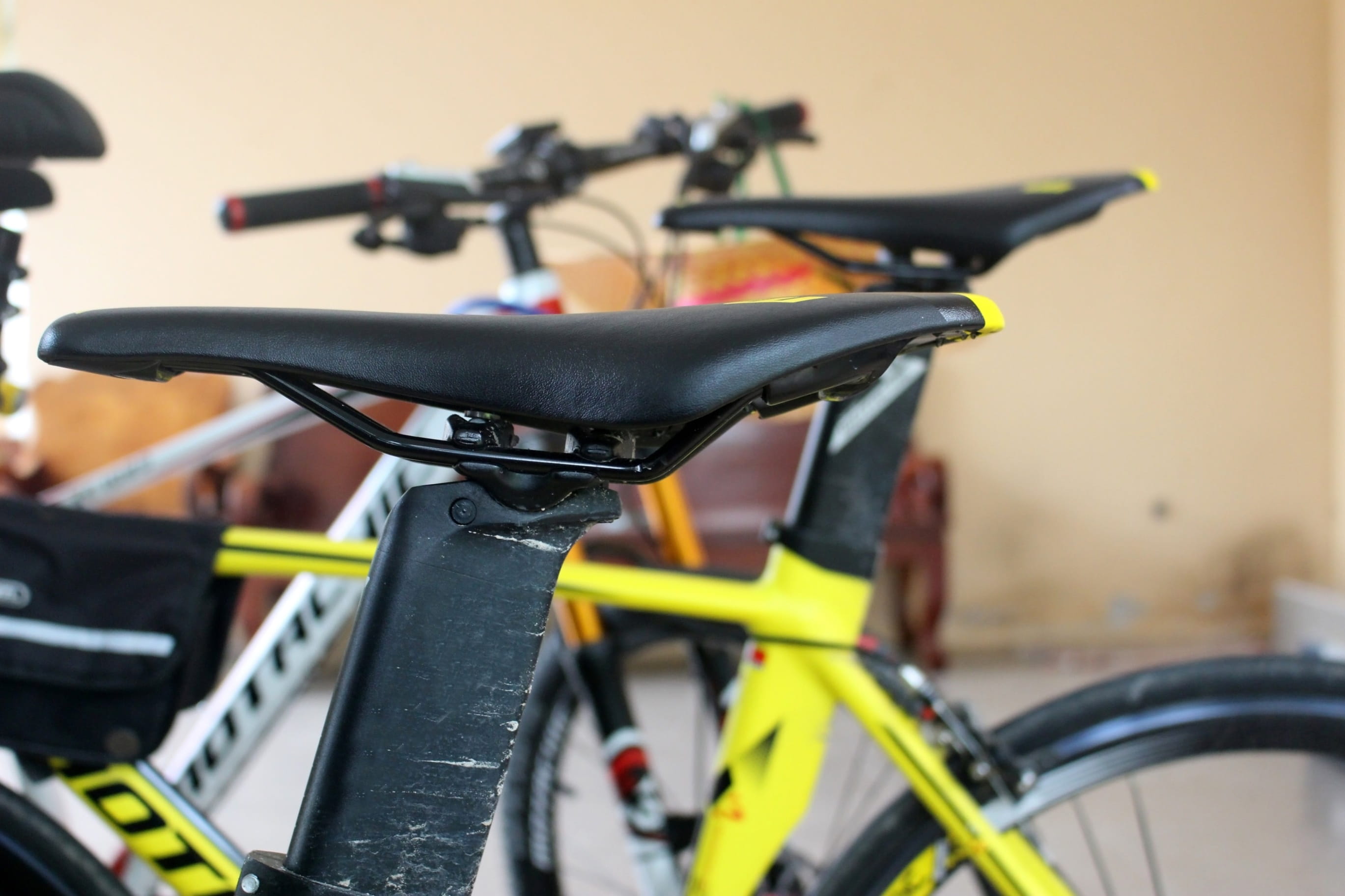 cycling, 2K, seat, bike, close up, cycle, transportation, seats, communication, stationary, indoors, activity, fitness, race, no people, architecture, HD Wallpaper