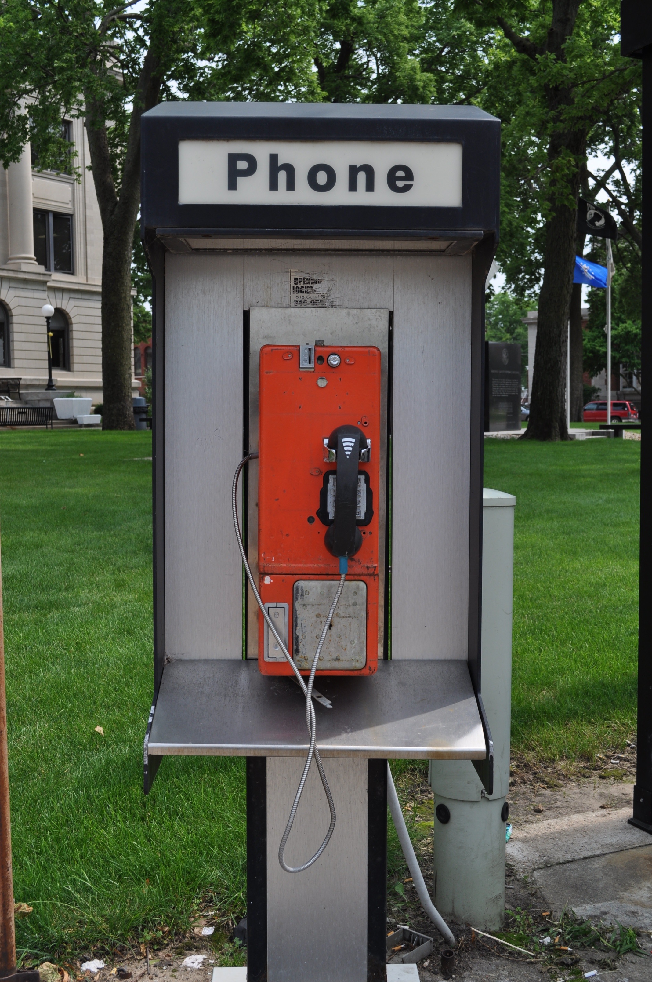 communication, nature, connection, call, architecture, sign, technology, no people, urban, phone, field, people, plant, tree, grass, booth, outdoors, vintage, Phone HD Wallpaper