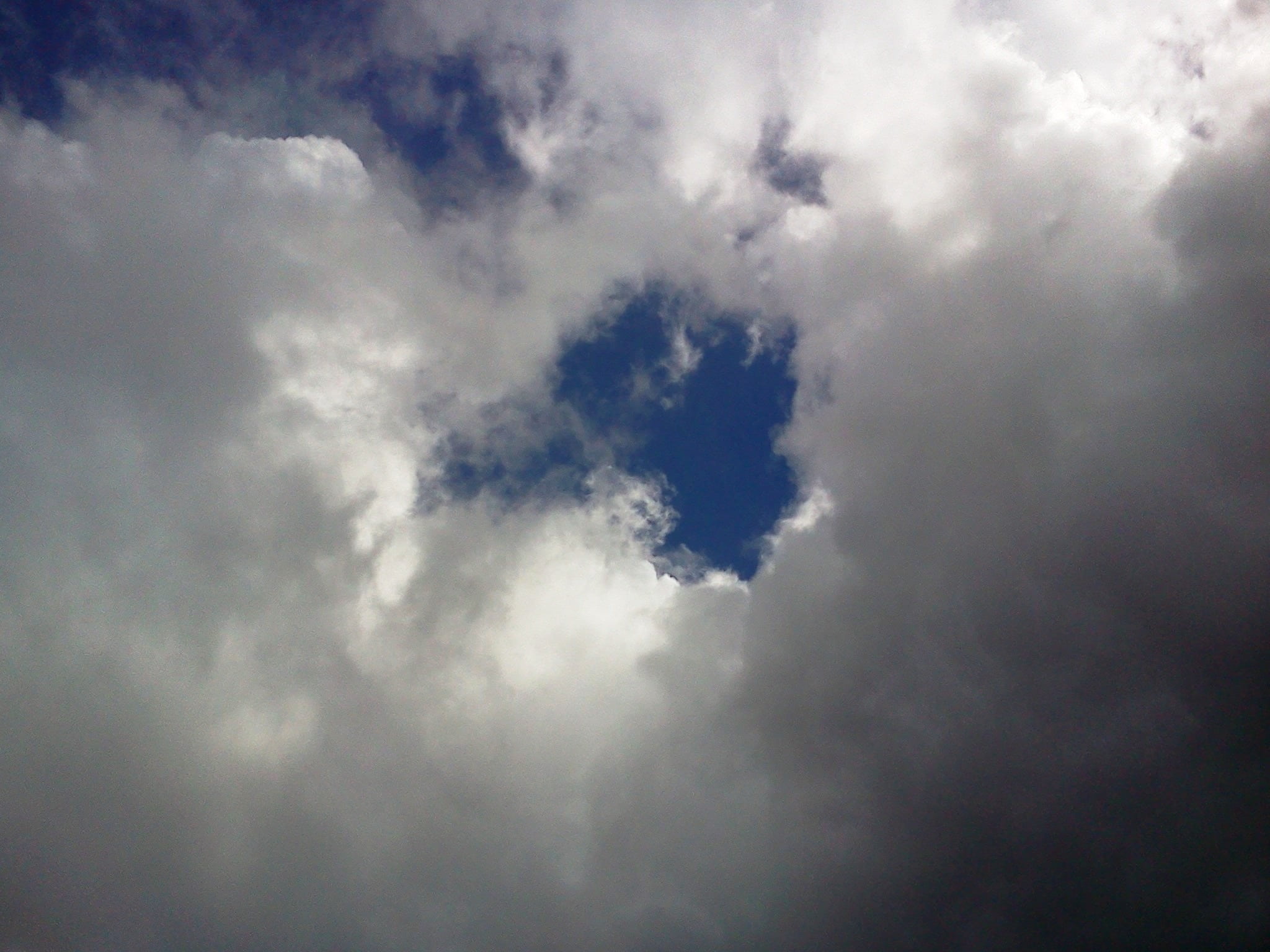 cloud, dramatic sky, backgrounds, full frame, cloud - sky, tranquil scene, wind, think, idyllic, sky, scenics - nature, day, god, low angle view, no people, HD Wallpaper