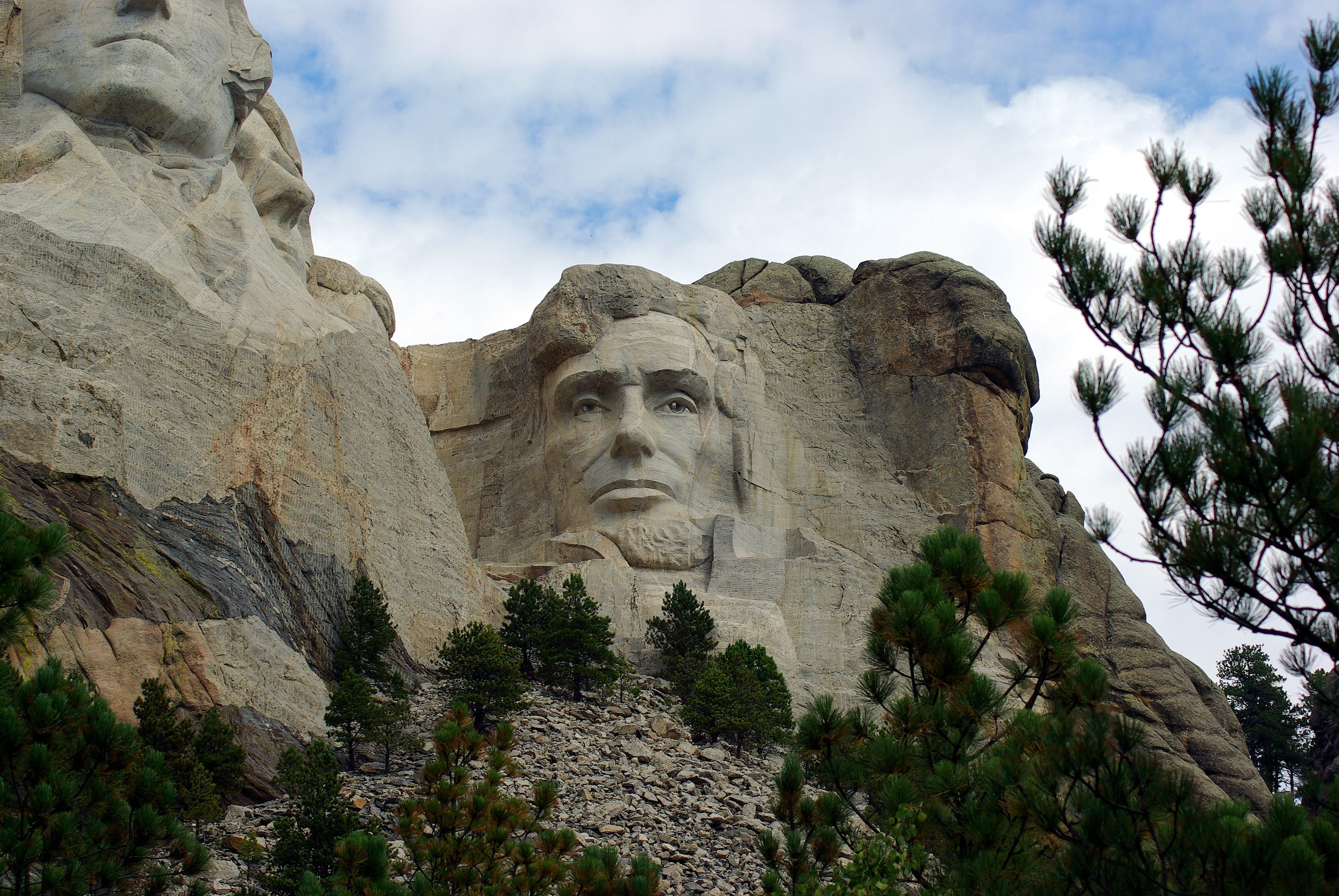 sculpture, lincoln, abraham, history, south, human representation, day, mount, rock formation, solid, creativity, president, clouds, representation, rushmore, HD Wallpaper