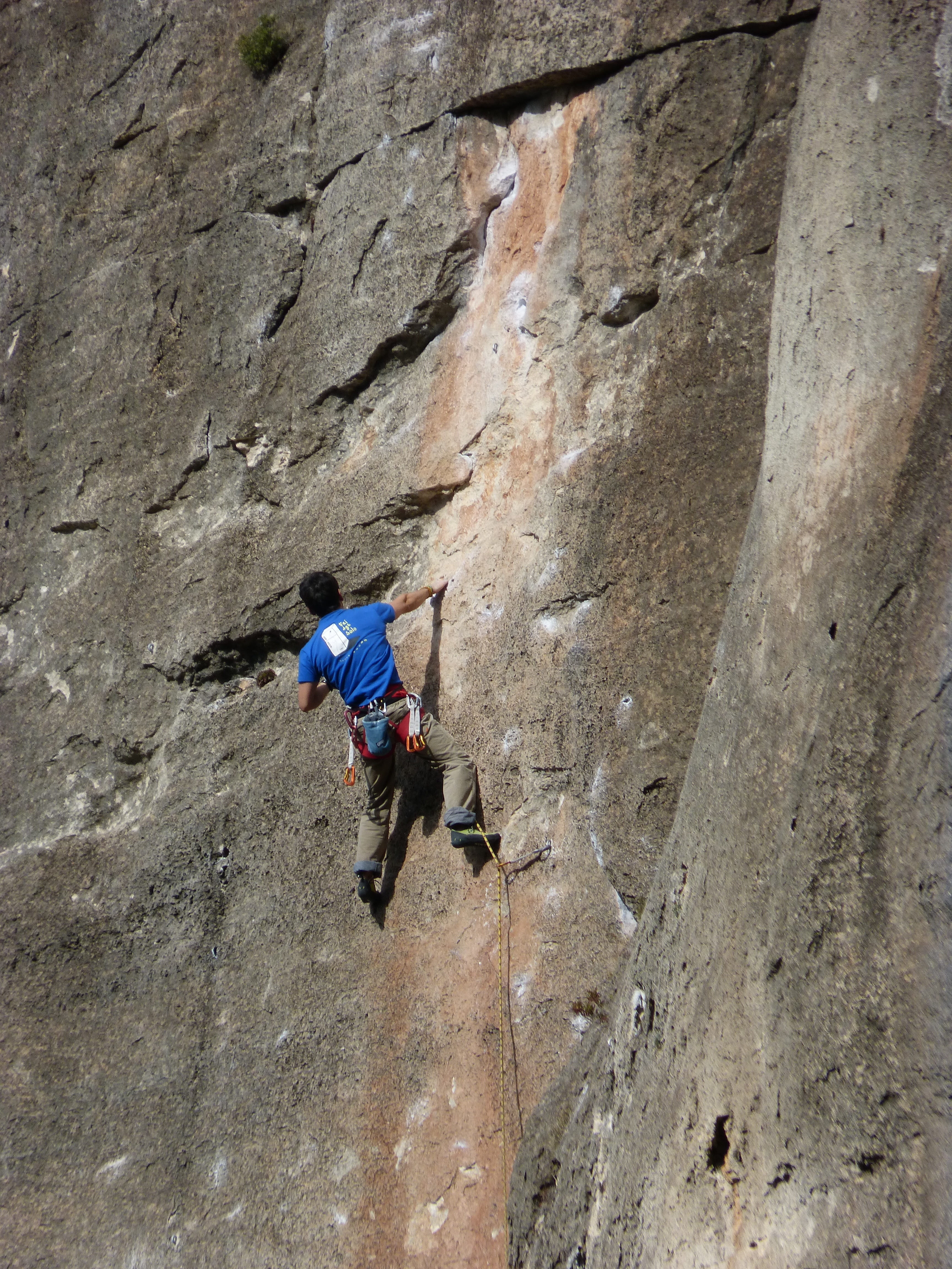 siurana, adventure, solid, challenge, escalation, risk, rock, full length, rock wall, rock climbing, rock formation, rope, effort, safety, climber, rock - object, Phone HD Wallpaper