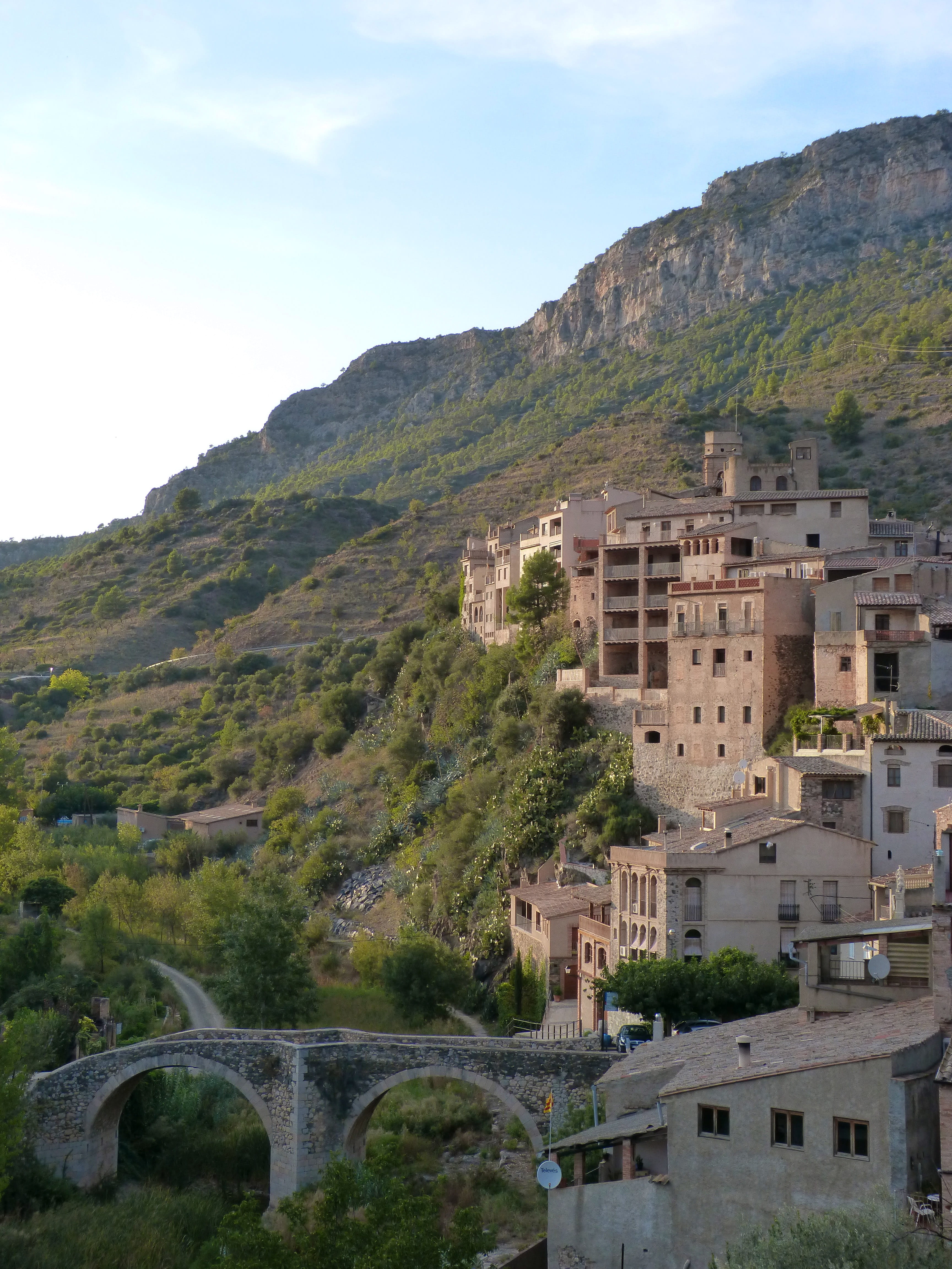4K, built structure, outdoors, tree, mountain, transportation, travel, day, italy, travel Locations, europe, travel destinations, connection, sky, Priorat, Phone HD Wallpaper