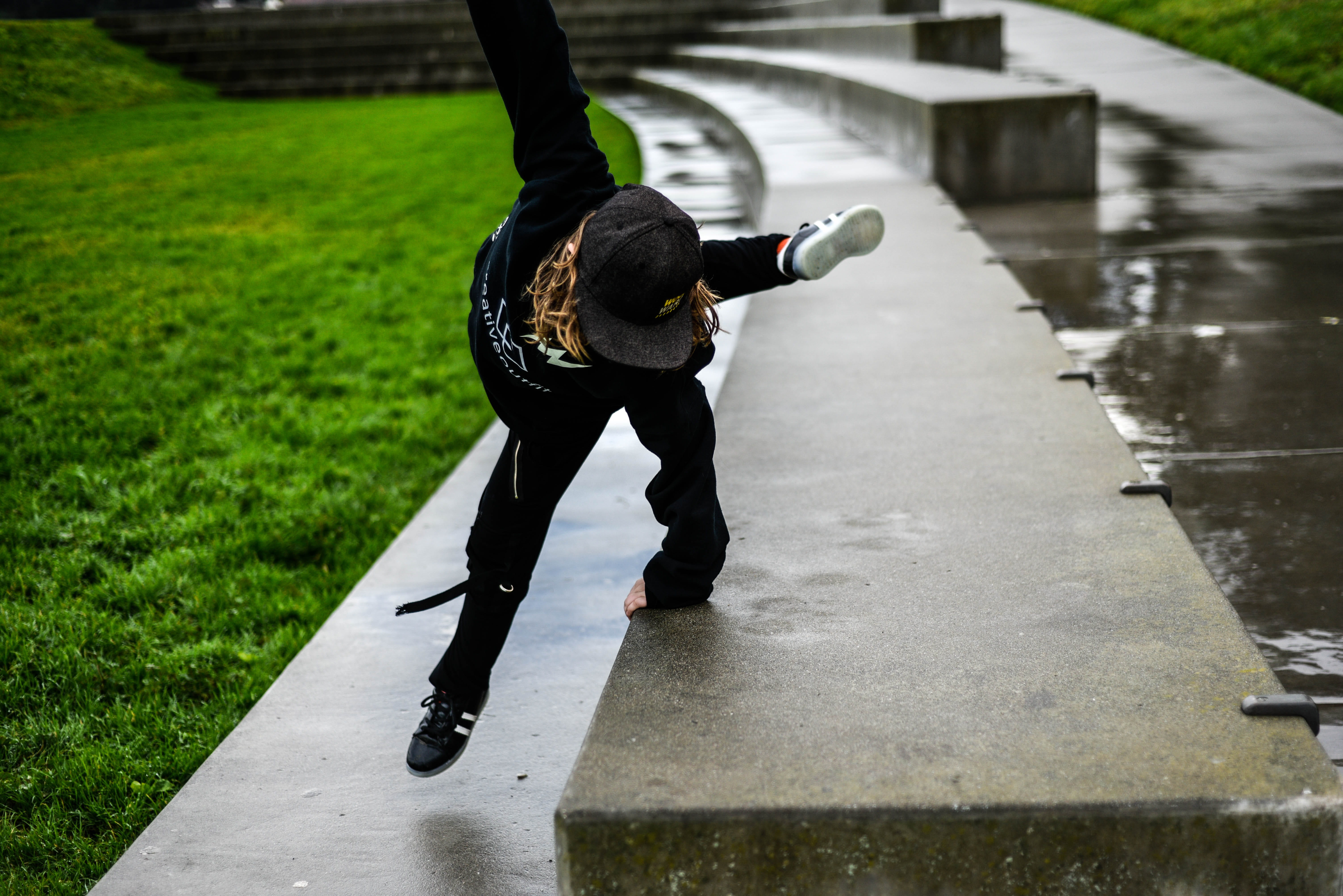 nature, 5K, holding, united states, concrete, bboy, road, day, lifestyles, leisure activity, full length, footpath, standing, fort point, parkour, real people, HD Wallpaper